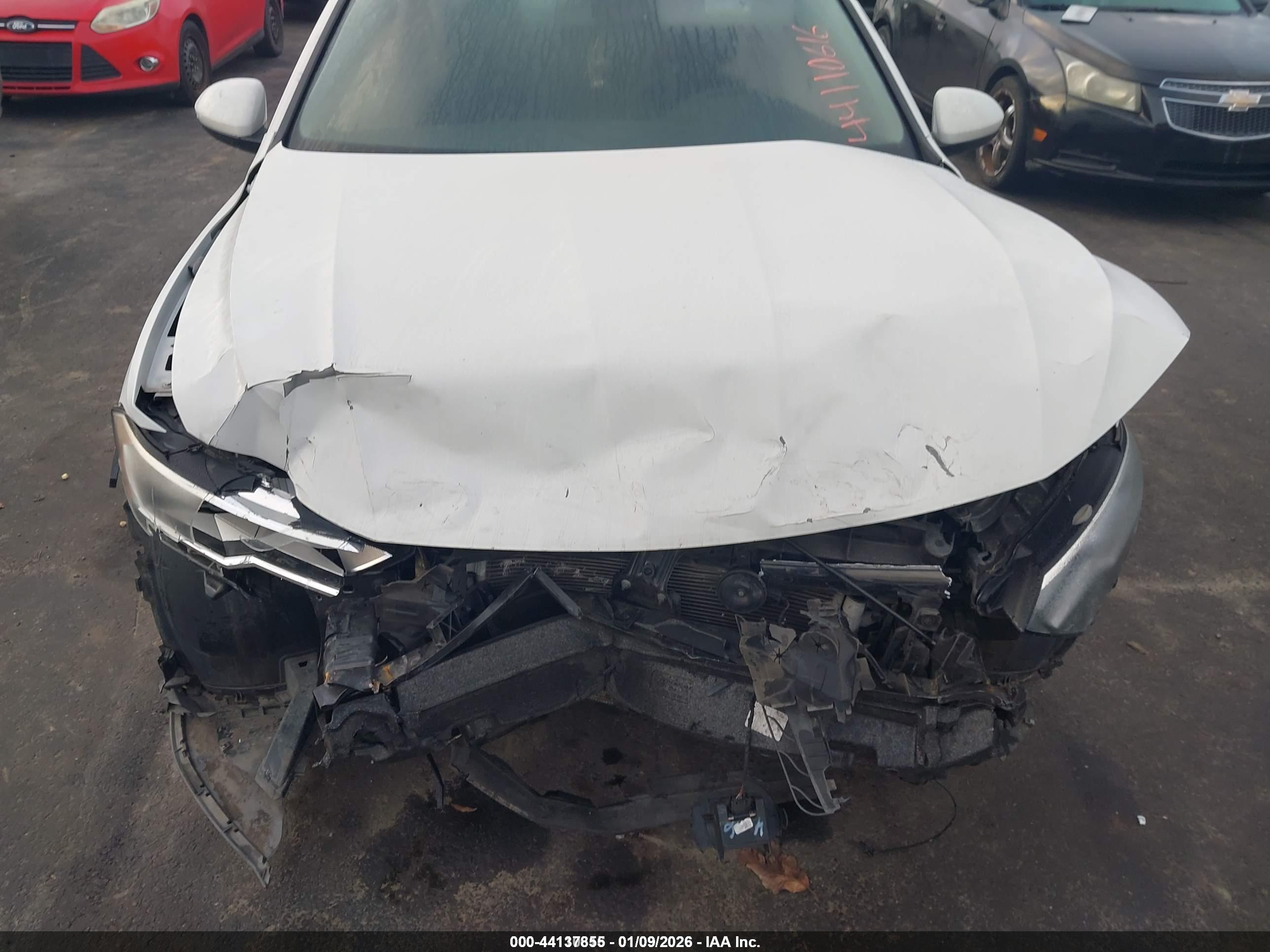 VOLKSWAGEN JETTA image 6