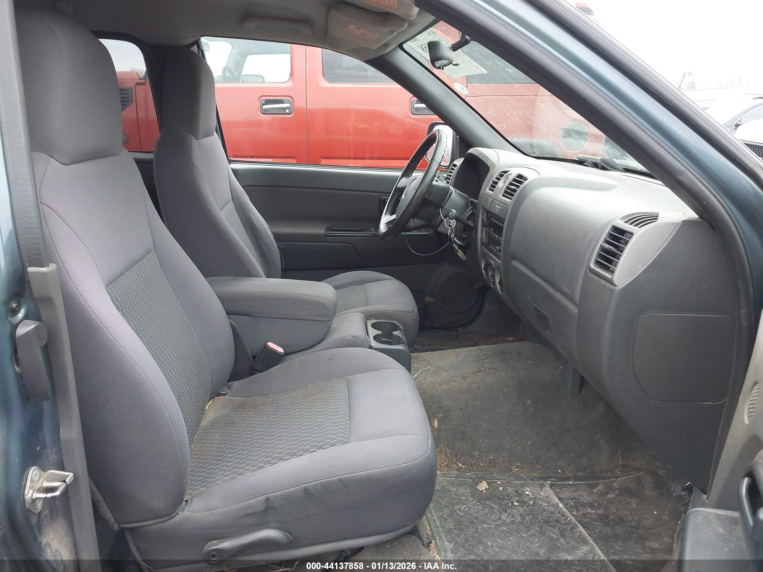 CHEVROLET COLORADO image 5