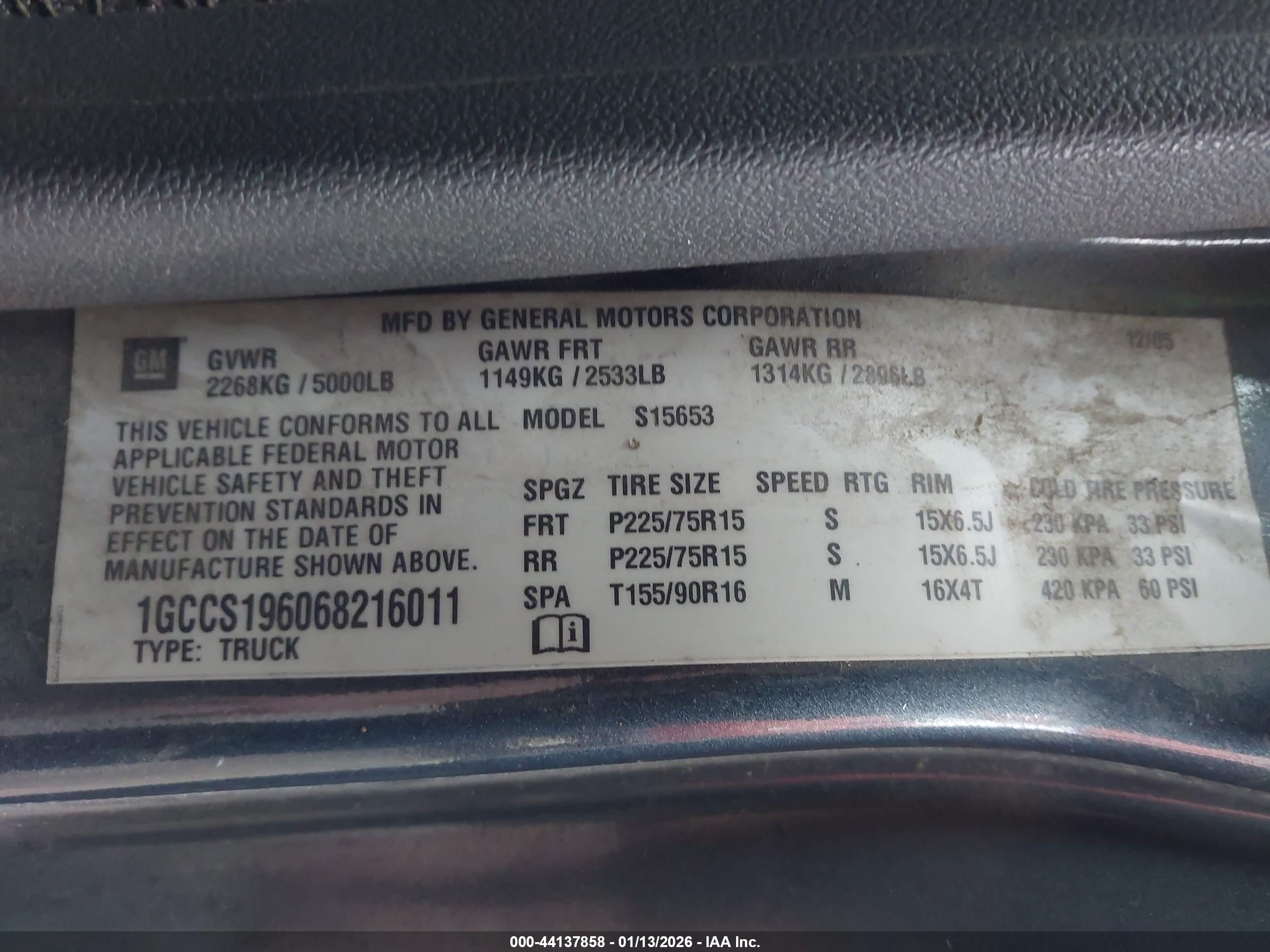 CHEVROLET COLORADO image 9