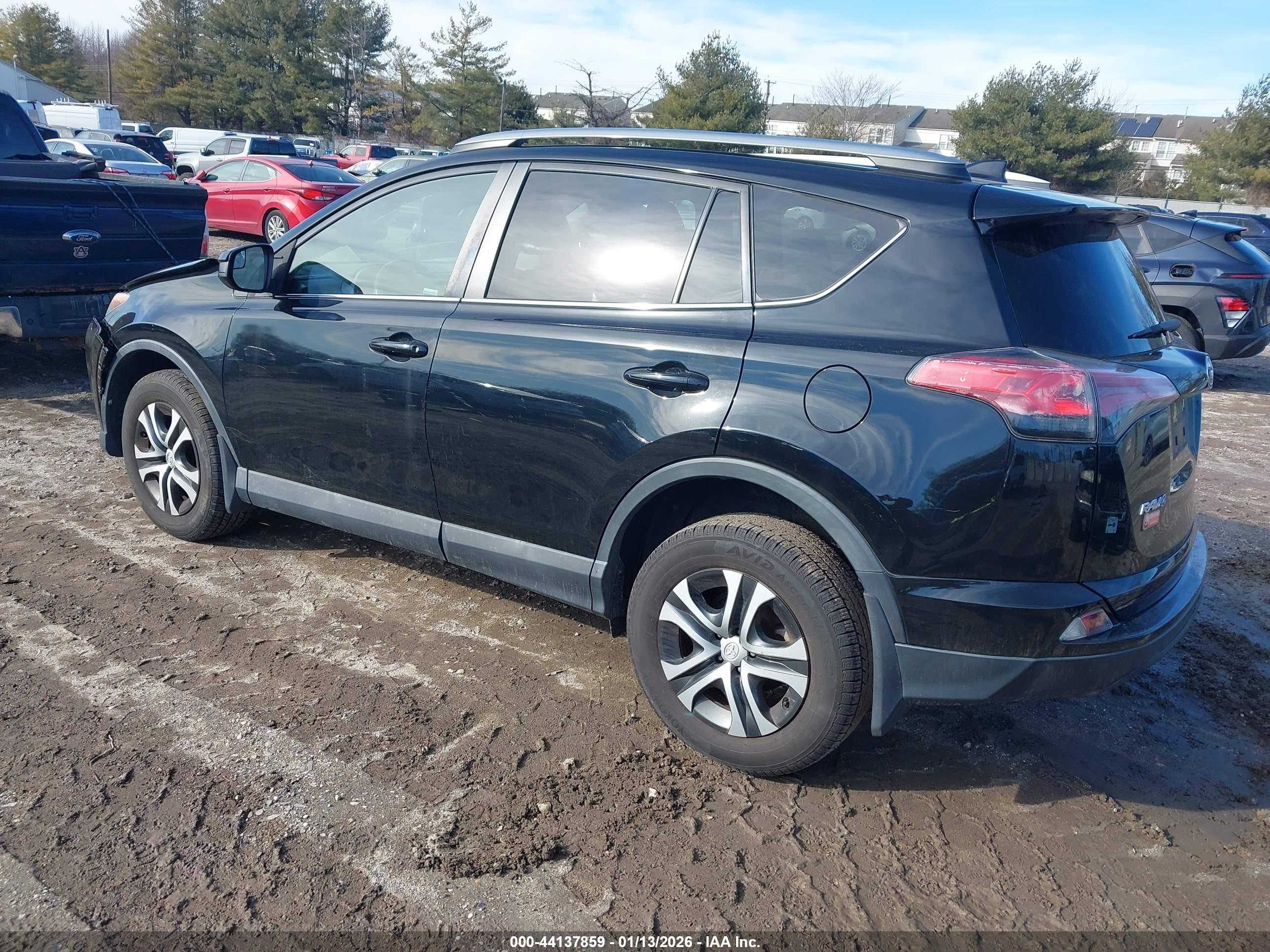 TOYOTA RAV4 image 3