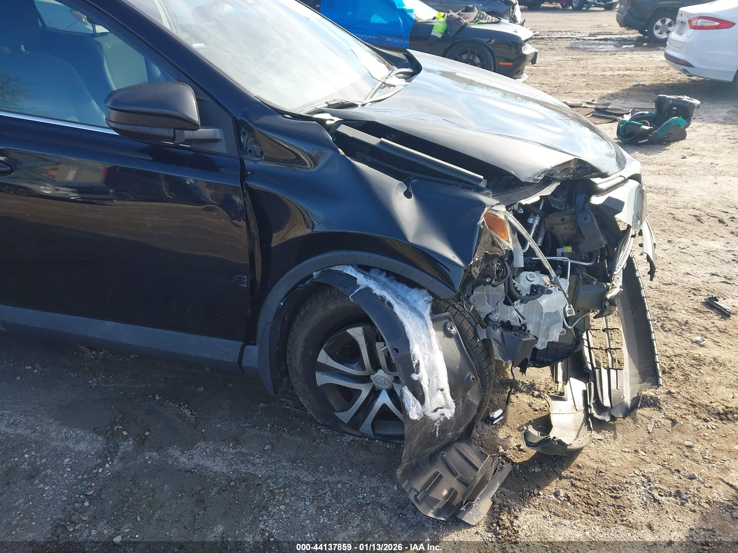 TOYOTA RAV4 image 6