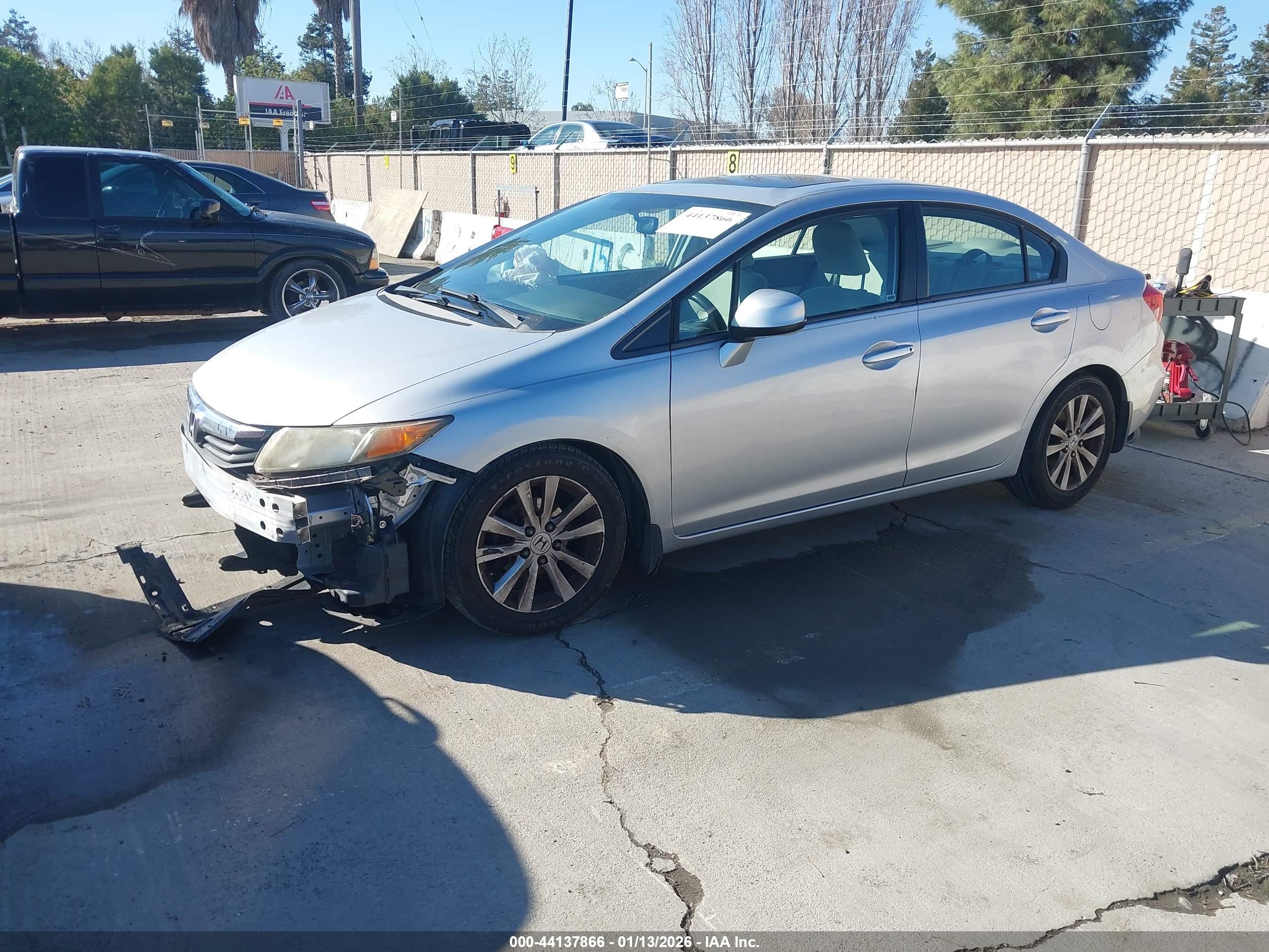 HONDA CIVIC image 2