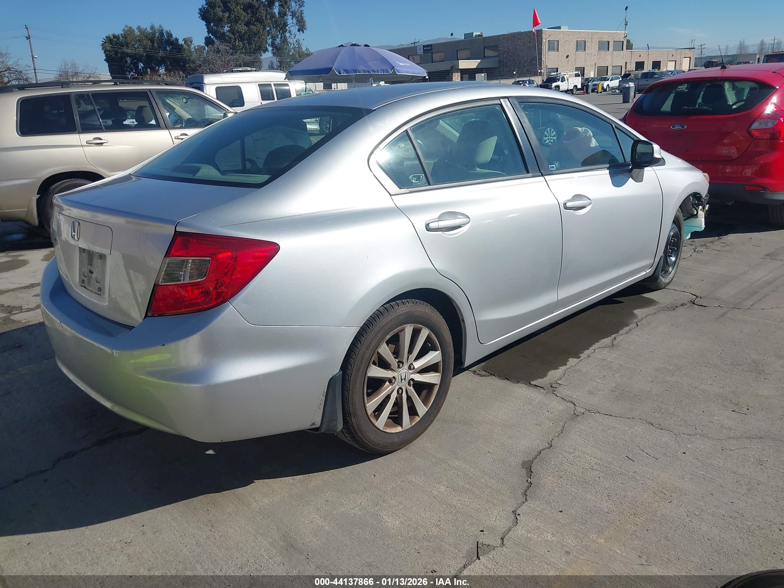 HONDA CIVIC image 4