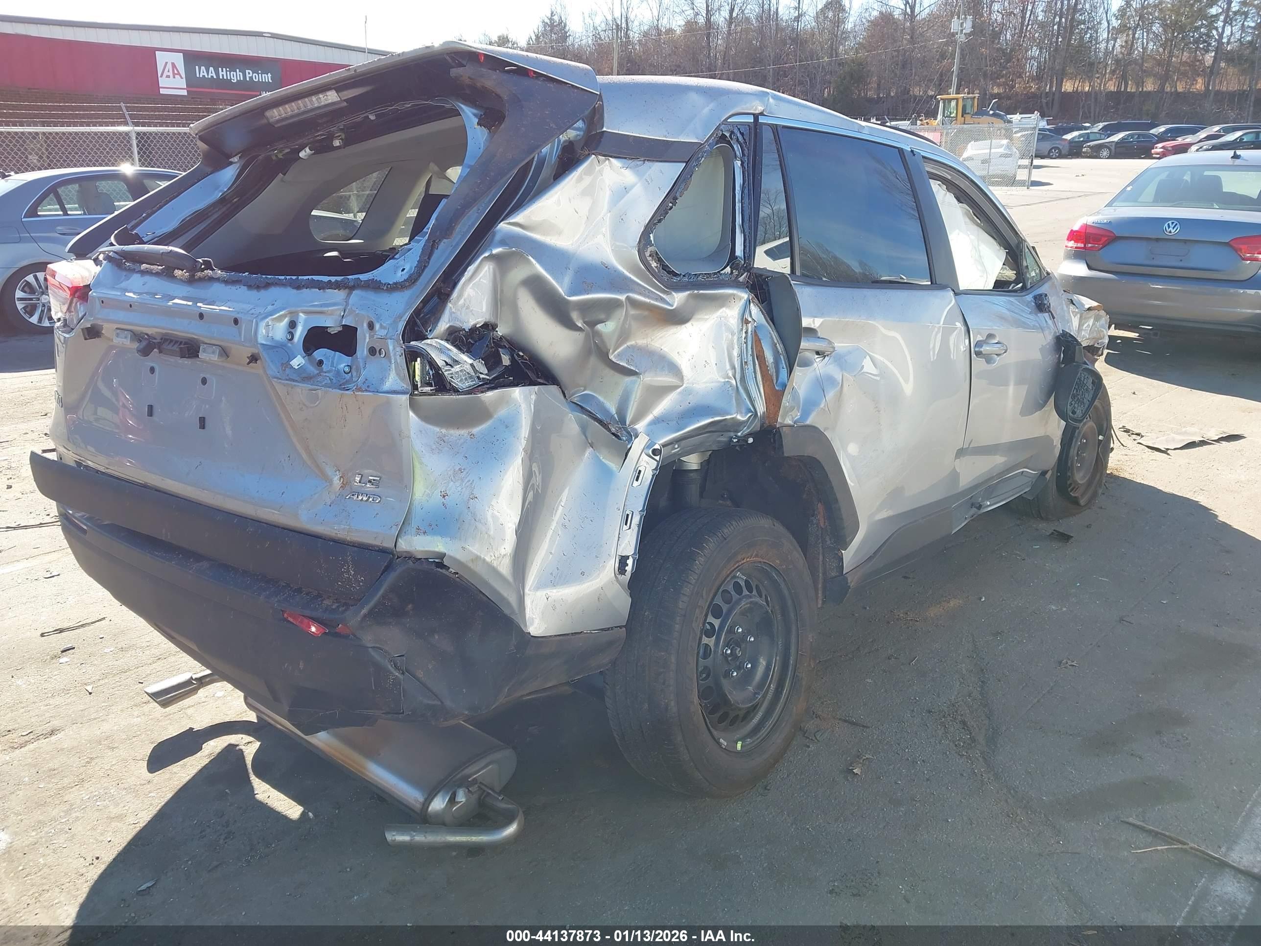 TOYOTA RAV4 image 4