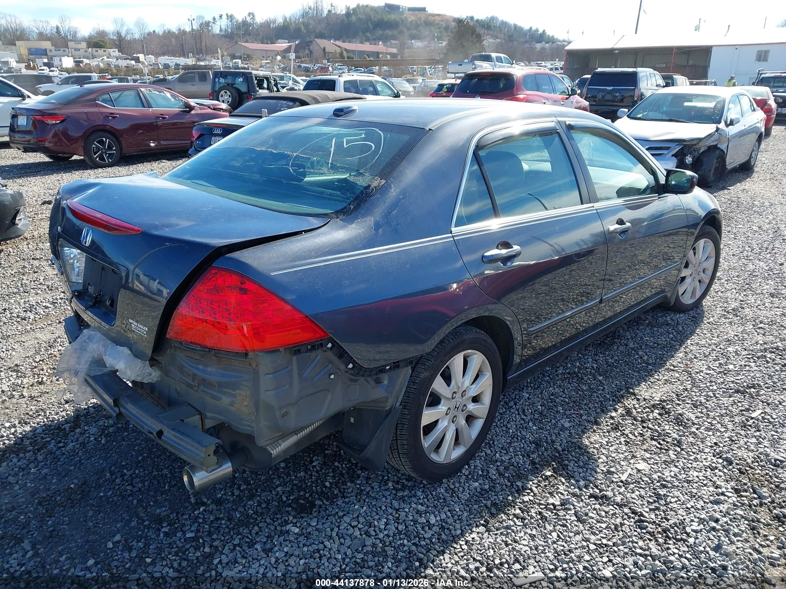 HONDA ACCORD image 4