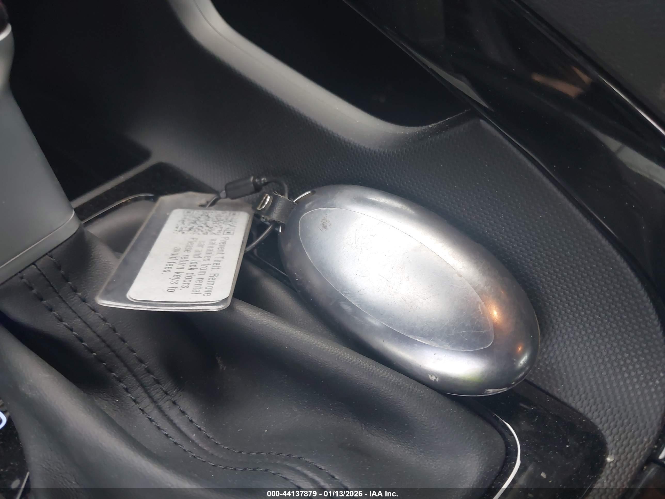 HYUNDAI ELANTRA image 11