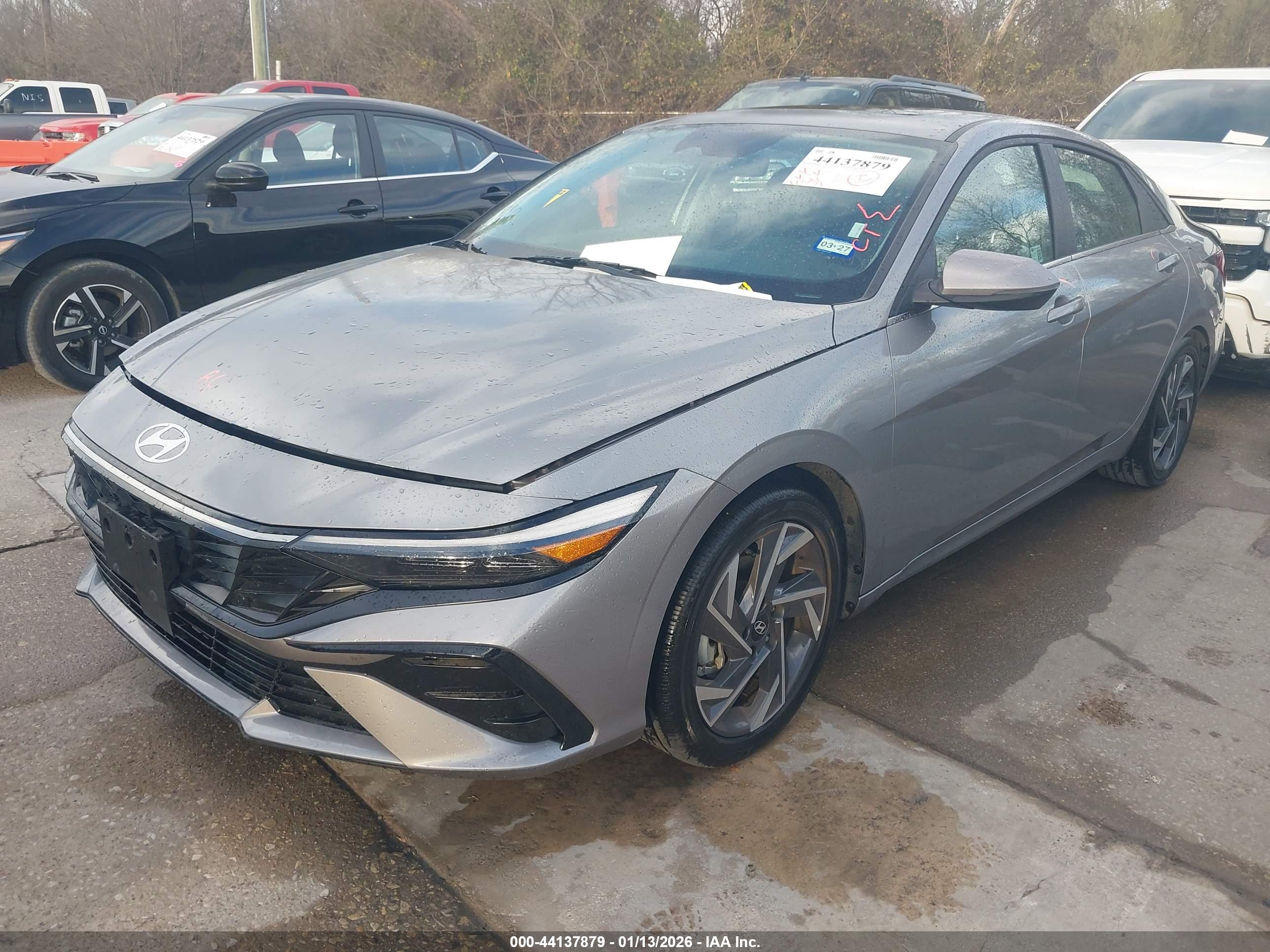 HYUNDAI ELANTRA image 2