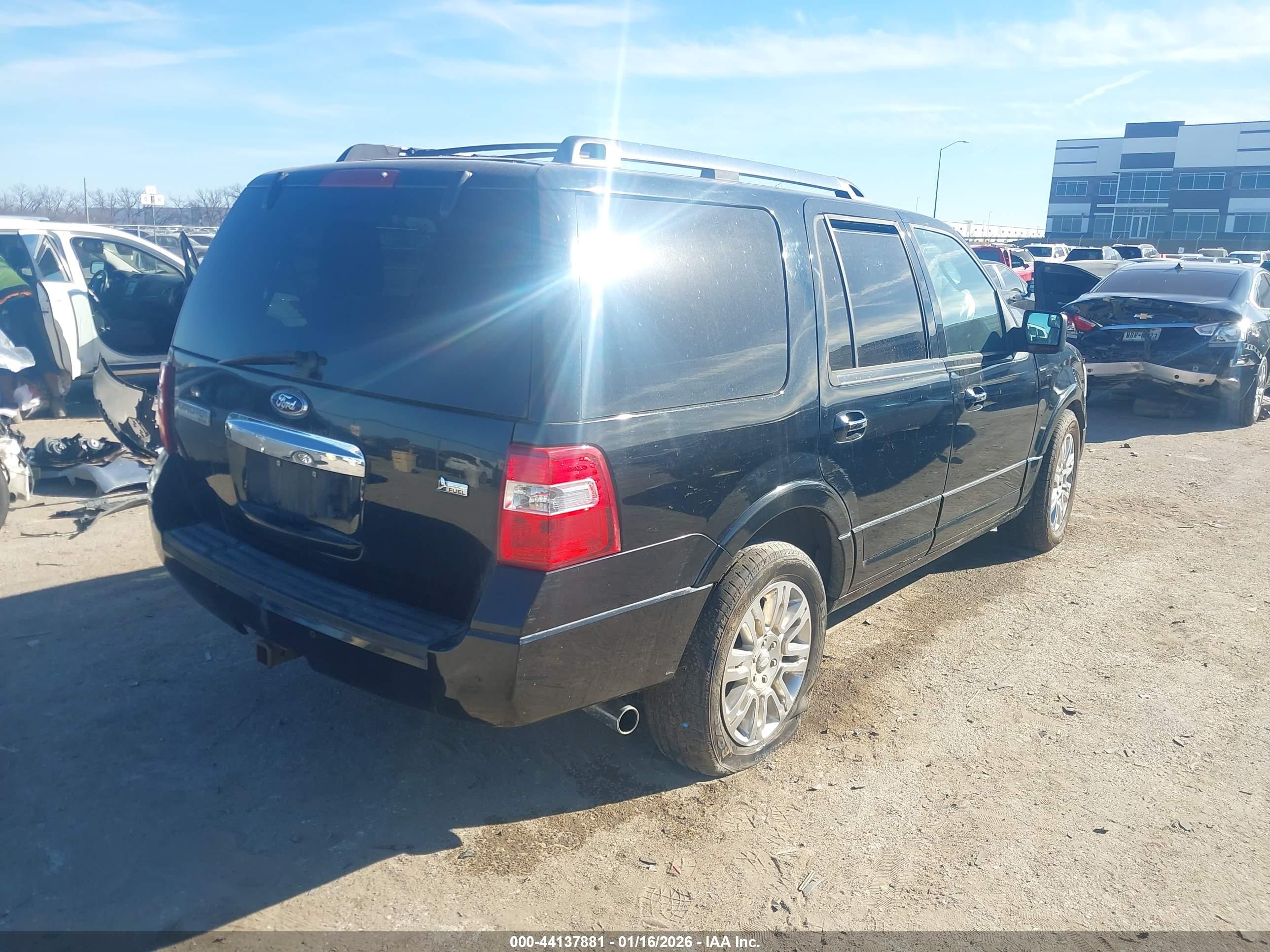 FORD EXPEDITION image 4