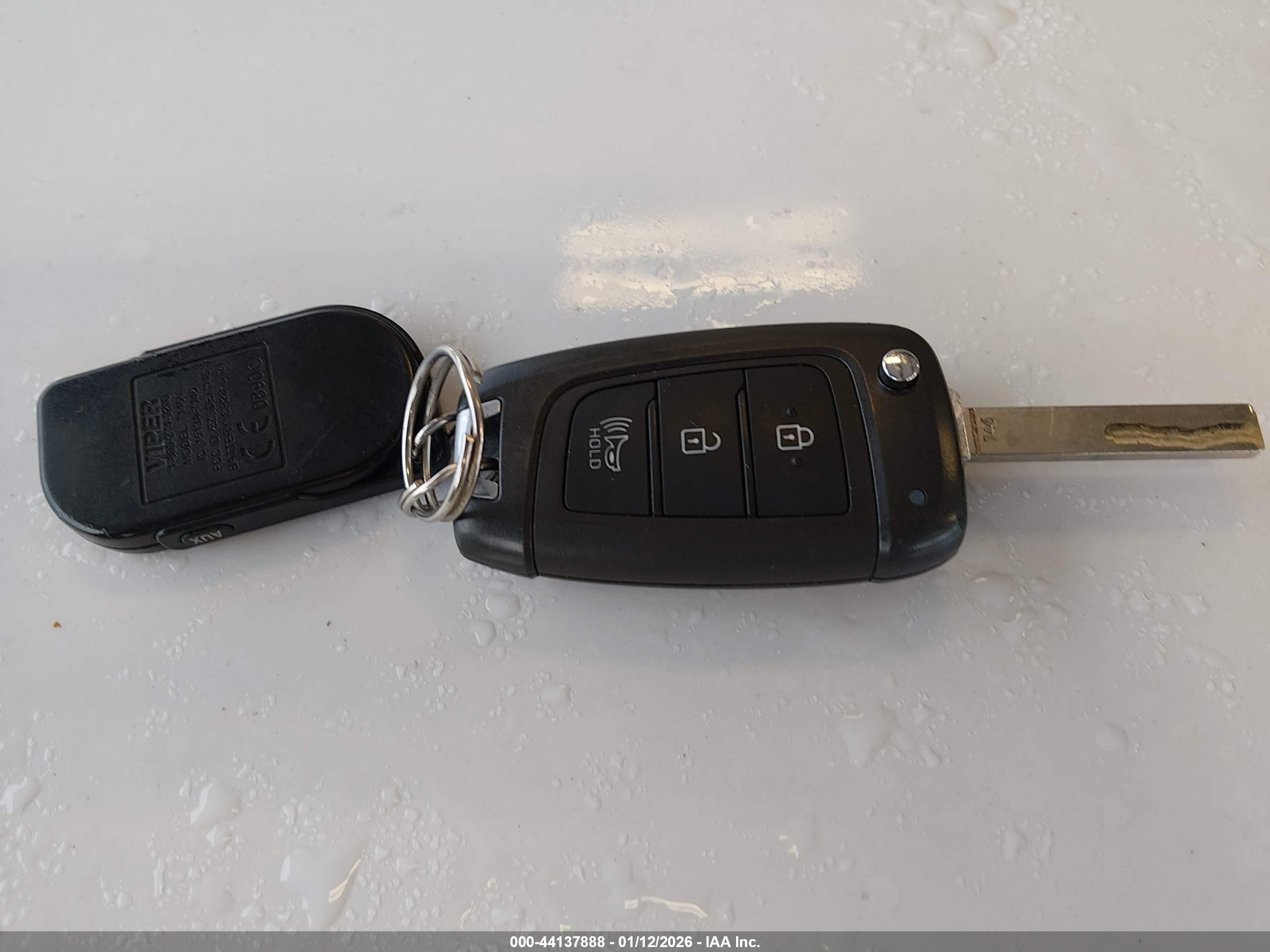 HYUNDAI VENUE image 11