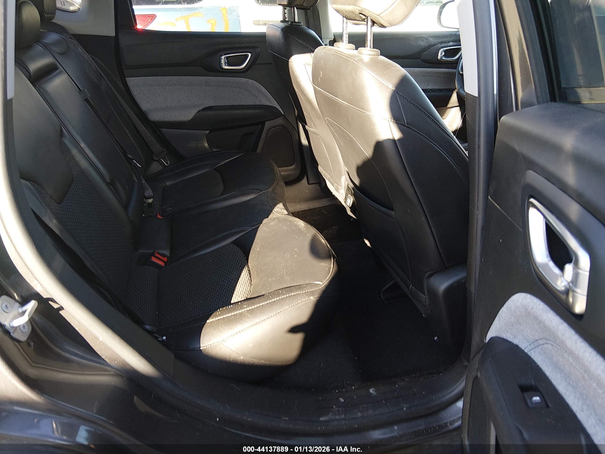 JEEP COMPASS image 8