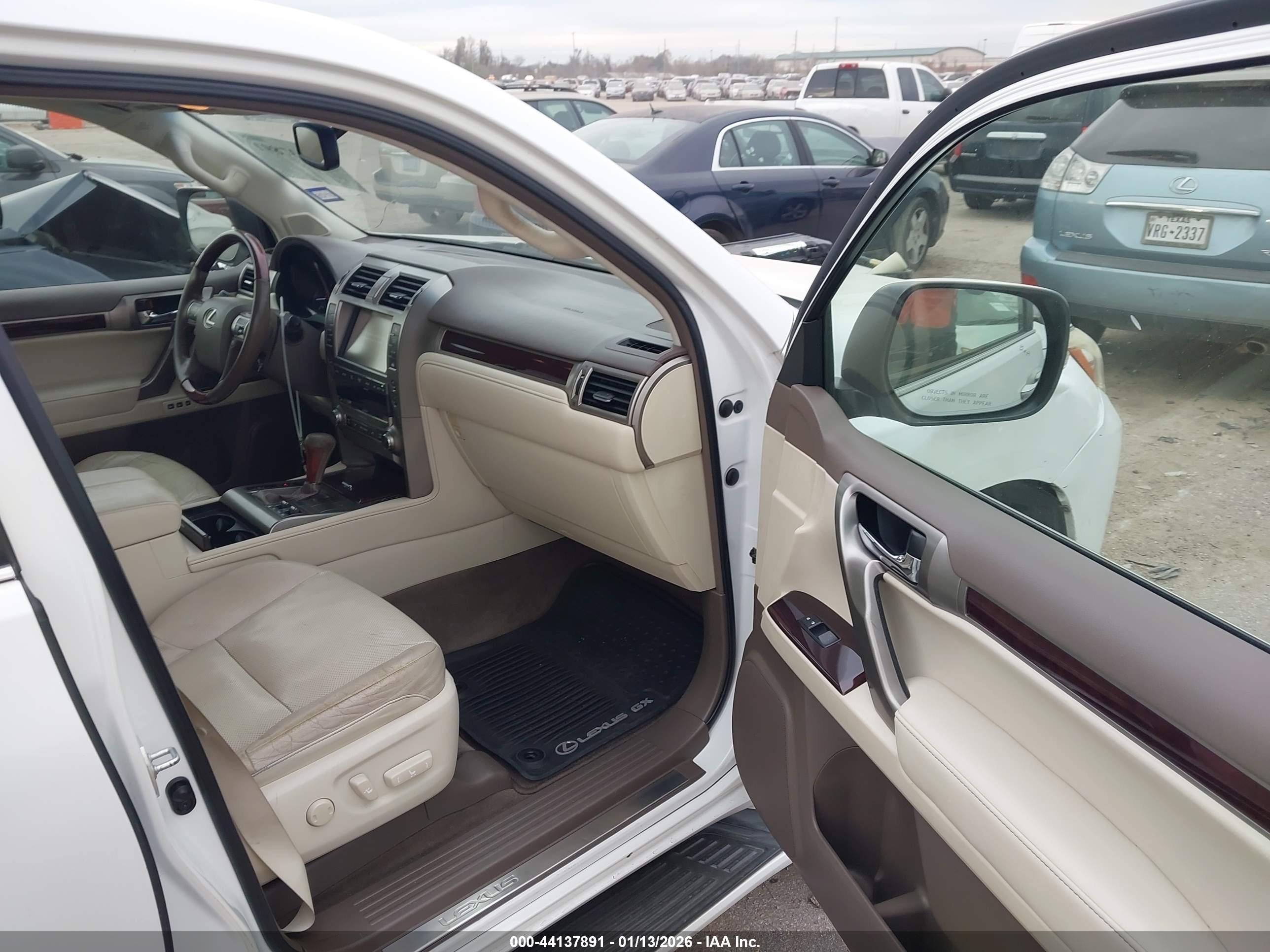 LEXUS GX image 5