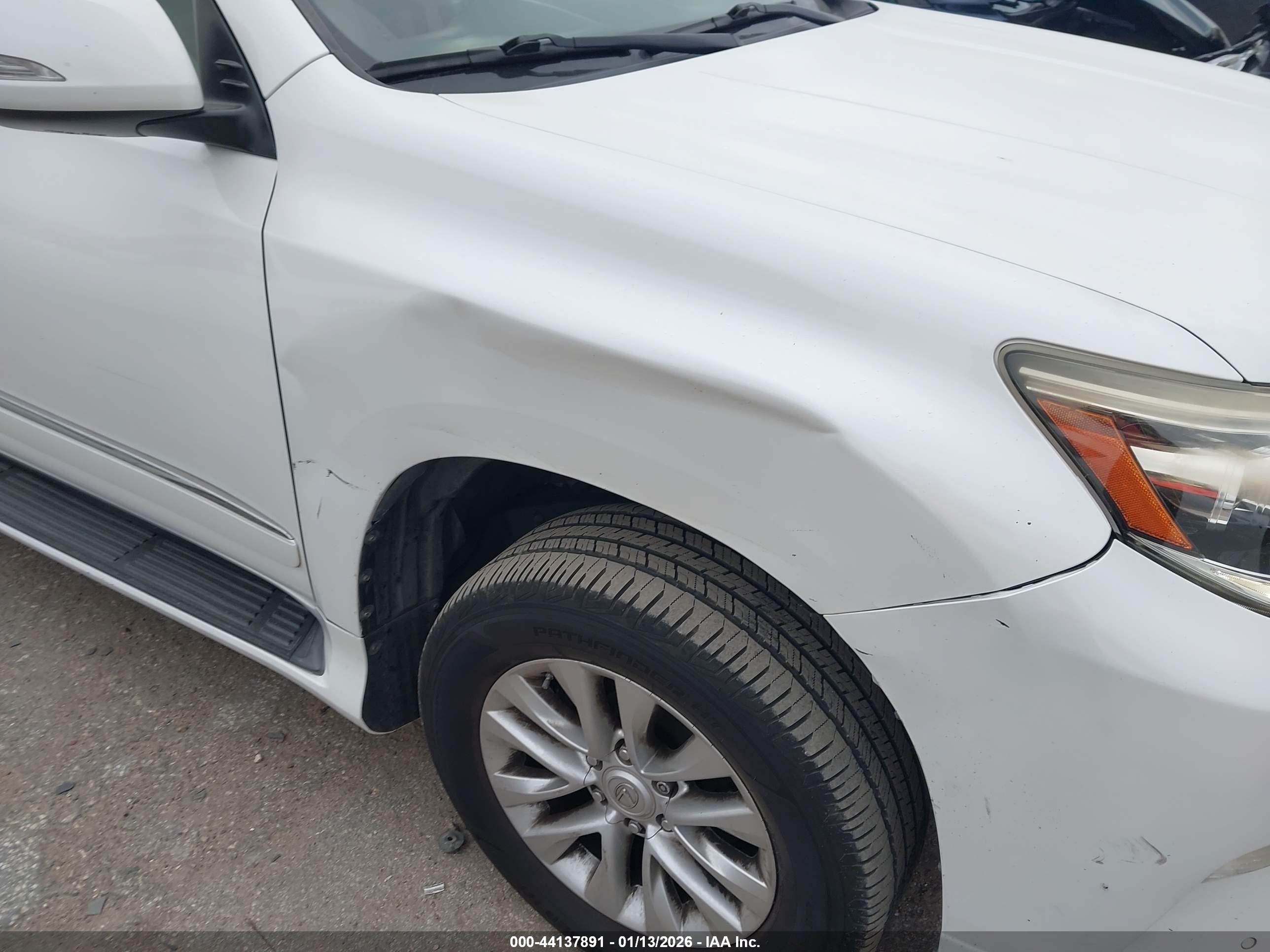 LEXUS GX image 6