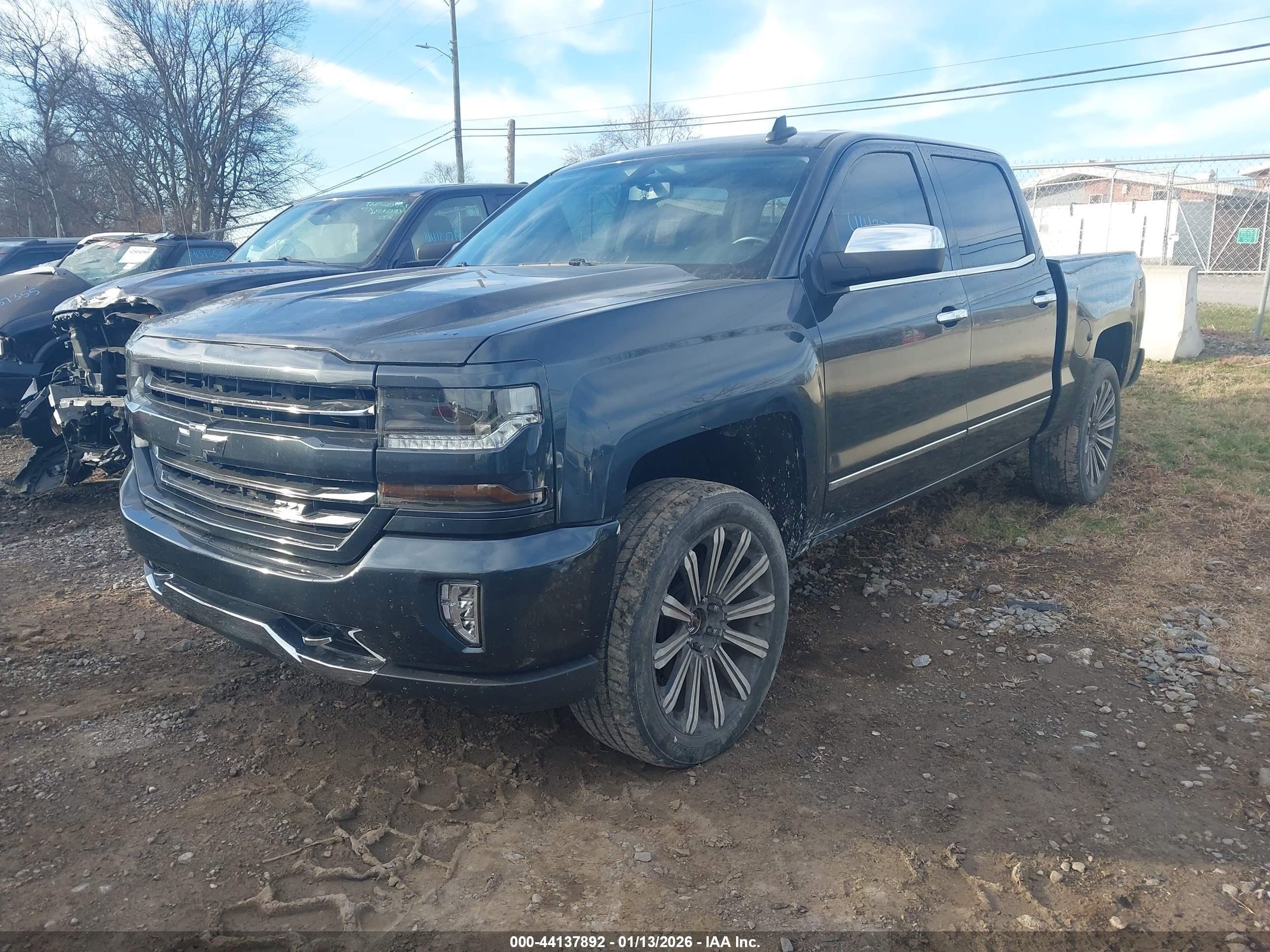 CHEVROLET SILVERADO image 2