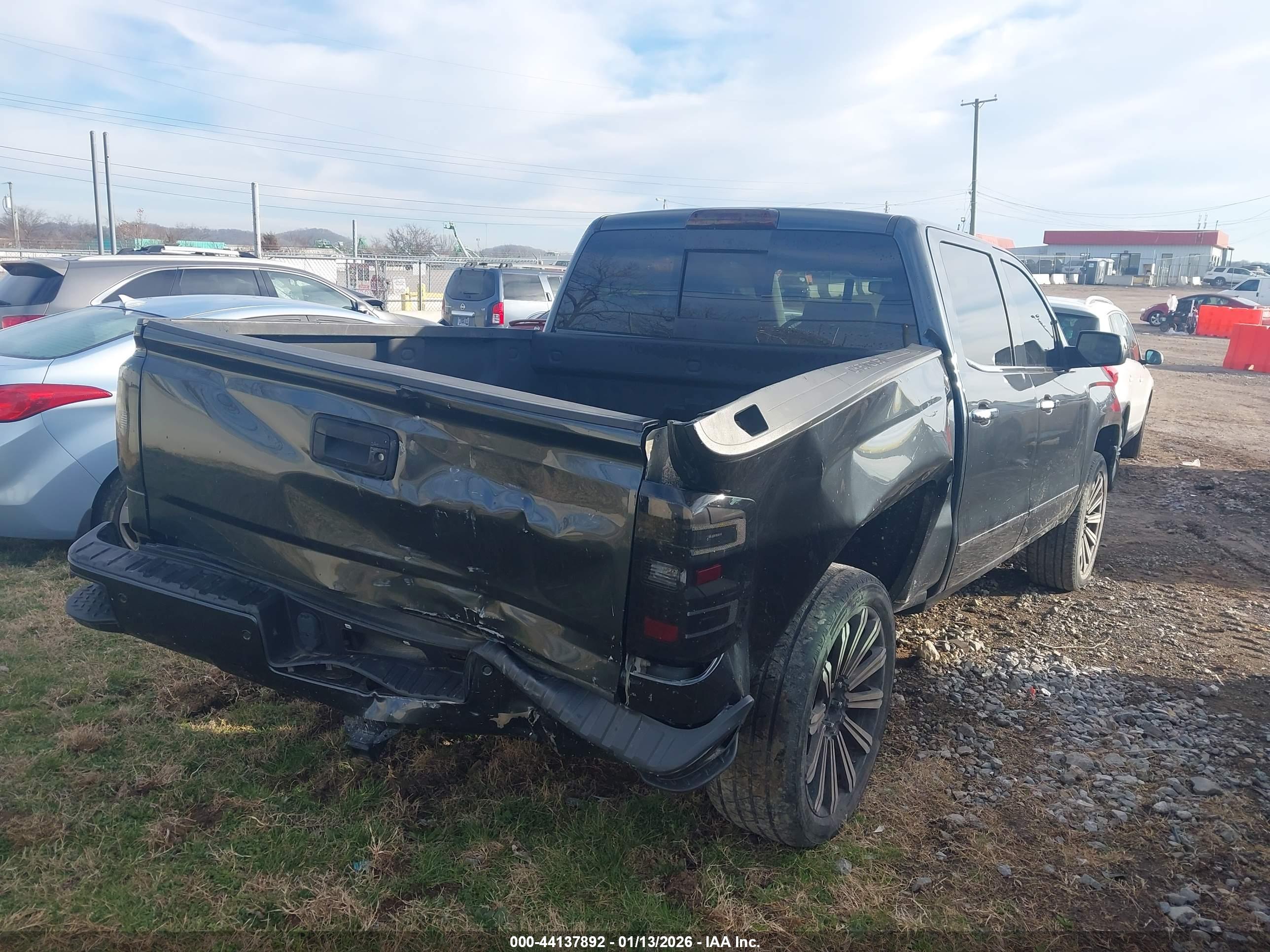 CHEVROLET SILVERADO image 6