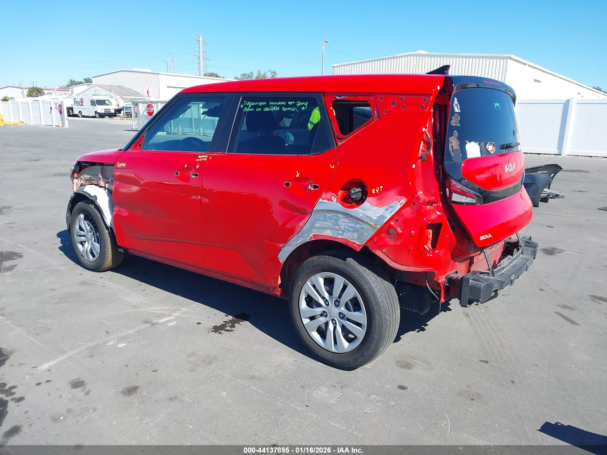 KIA SOUL image 3