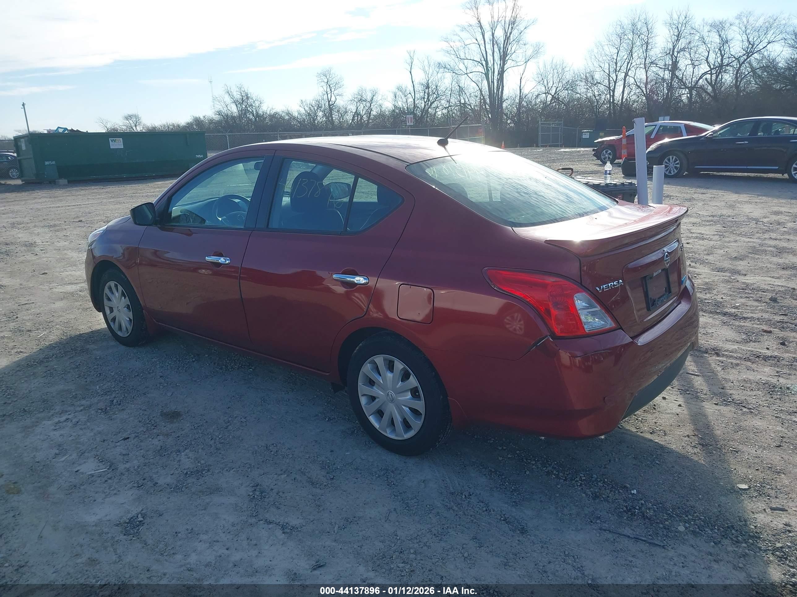 NISSAN VERSA image 3