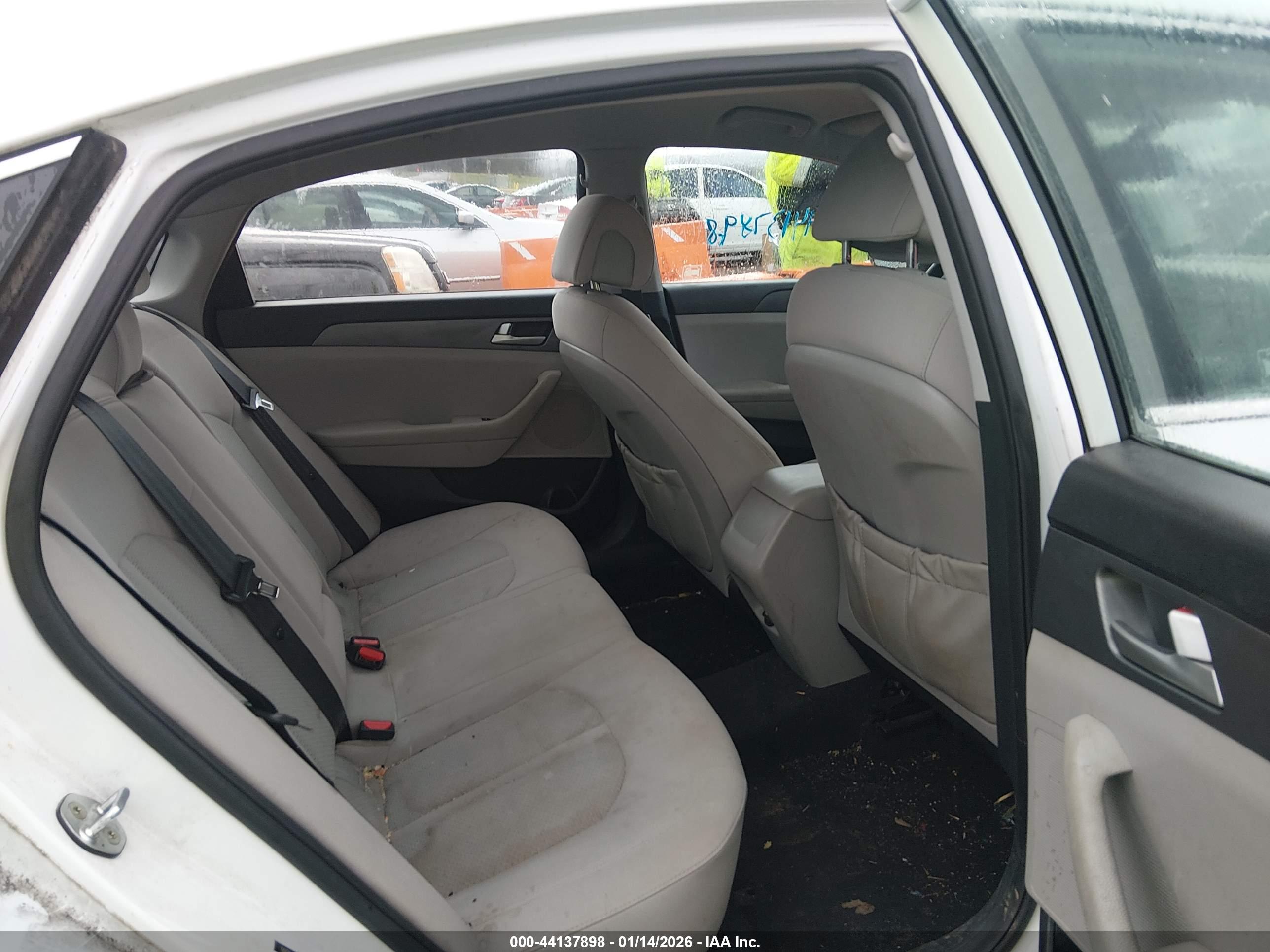 HYUNDAI SONATA image 8