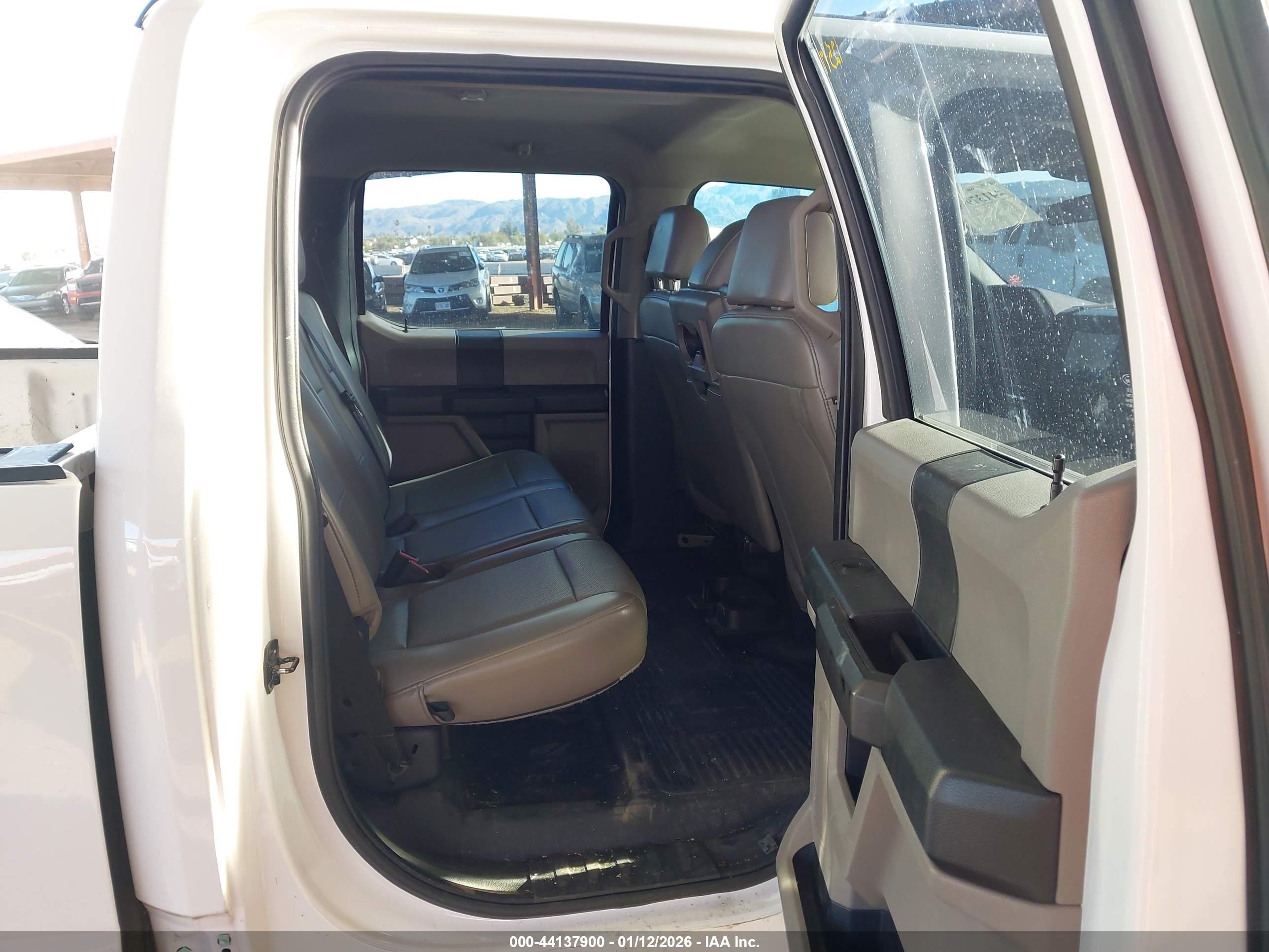 FORD F-250 image 8