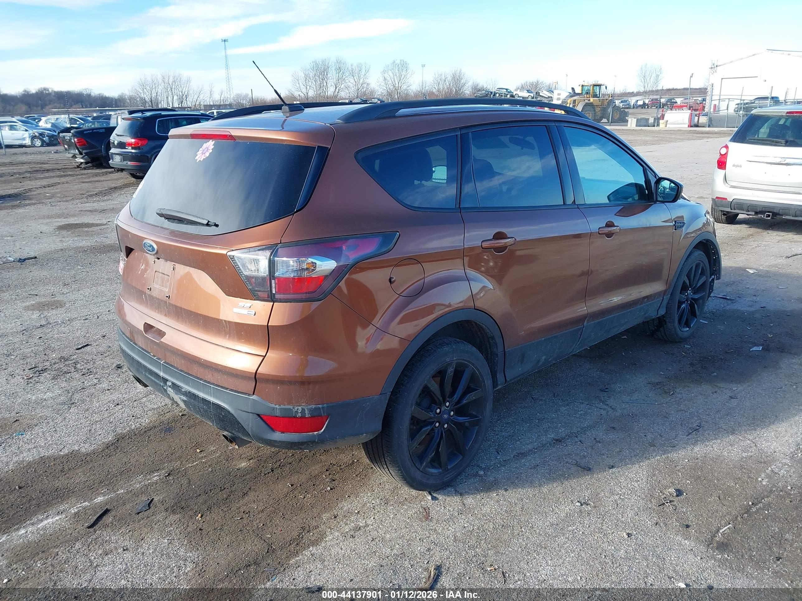 FORD ESCAPE image 4