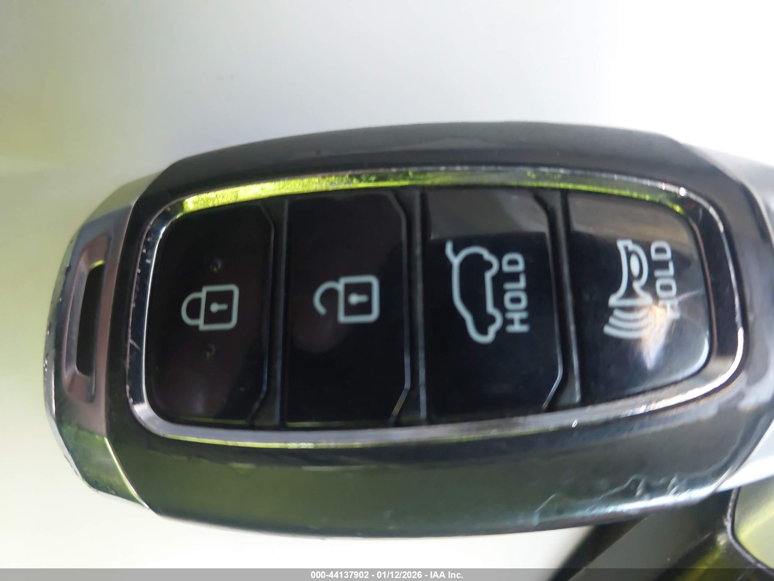 HYUNDAI KONA image 11