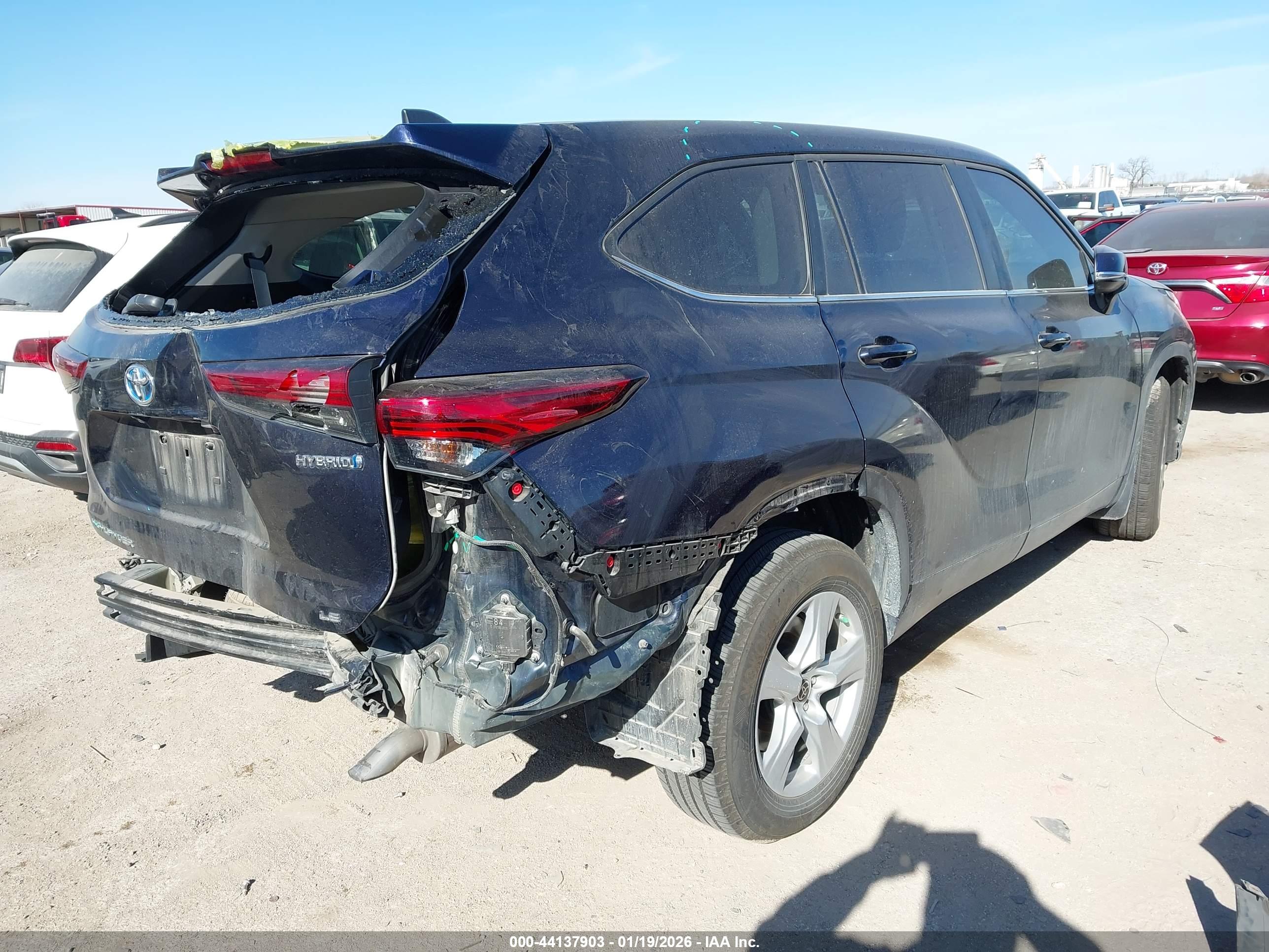 TOYOTA HIGHLANDER image 4