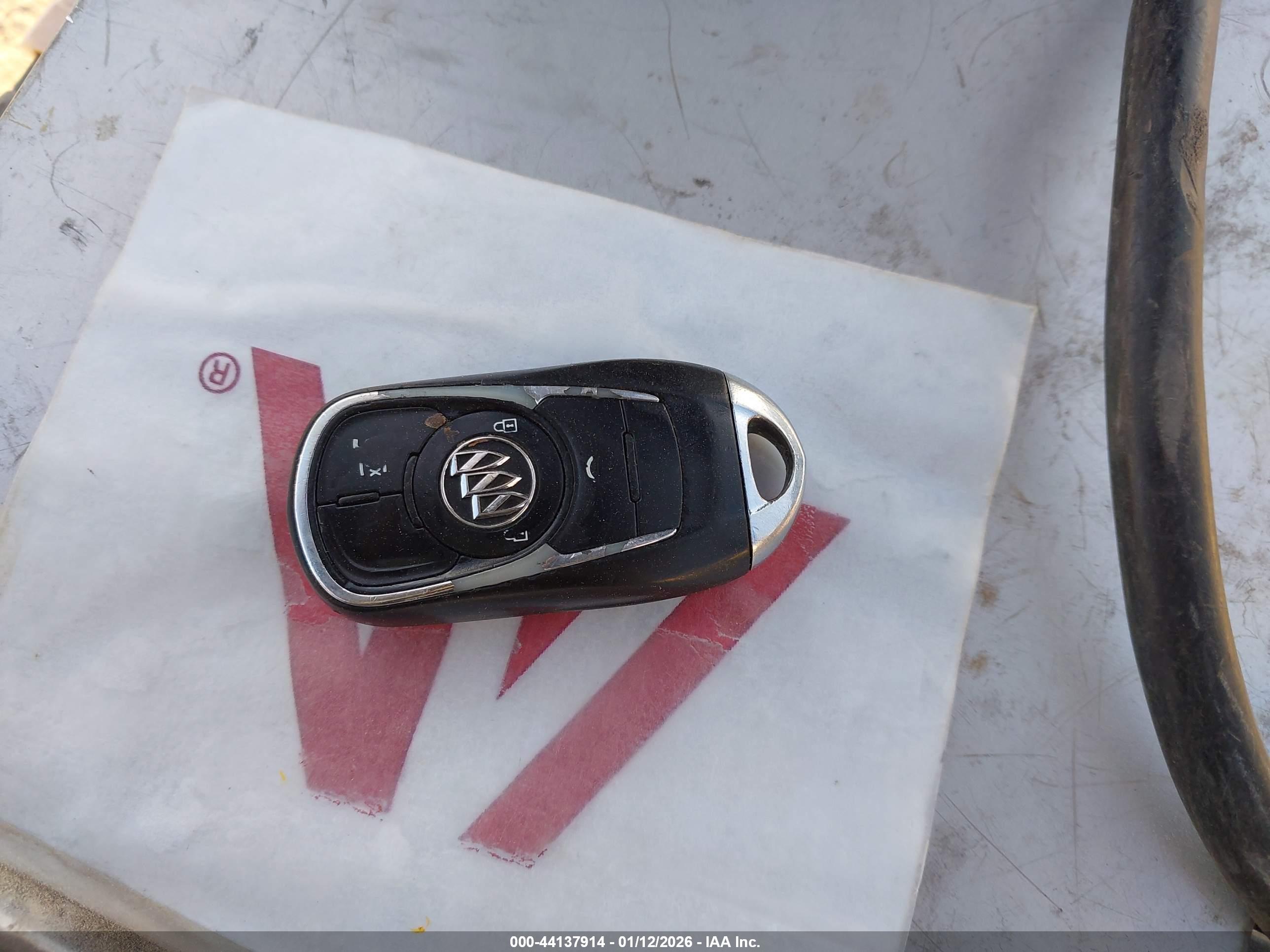 BUICK LACROSSE image 11