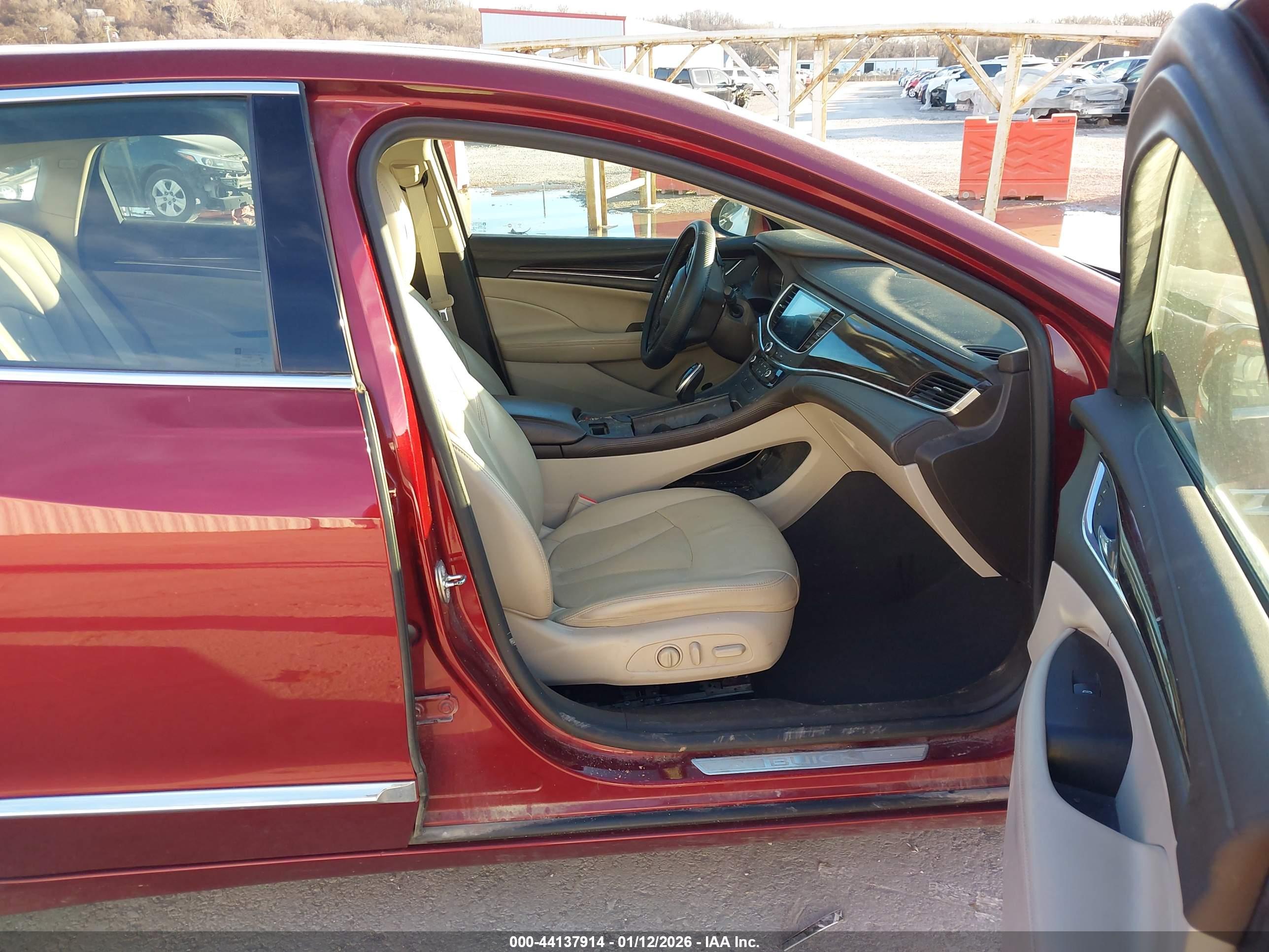BUICK LACROSSE image 5