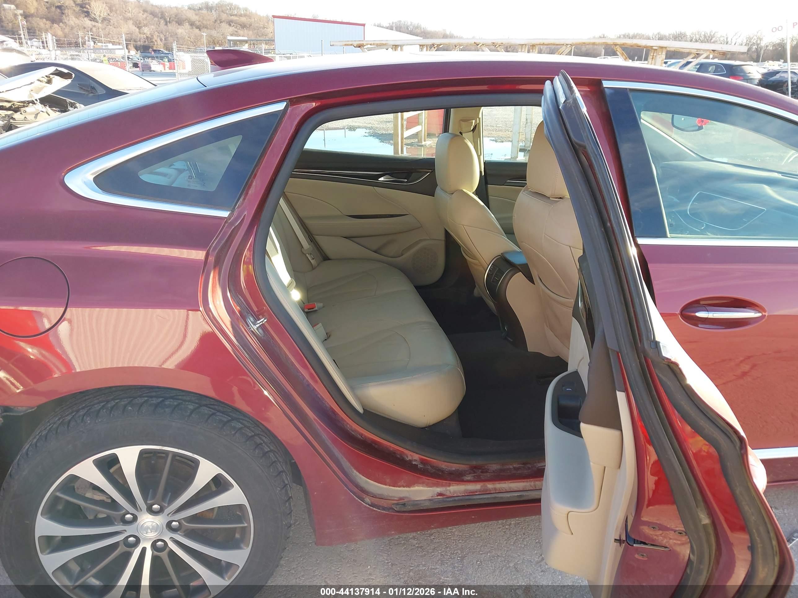 BUICK LACROSSE image 8