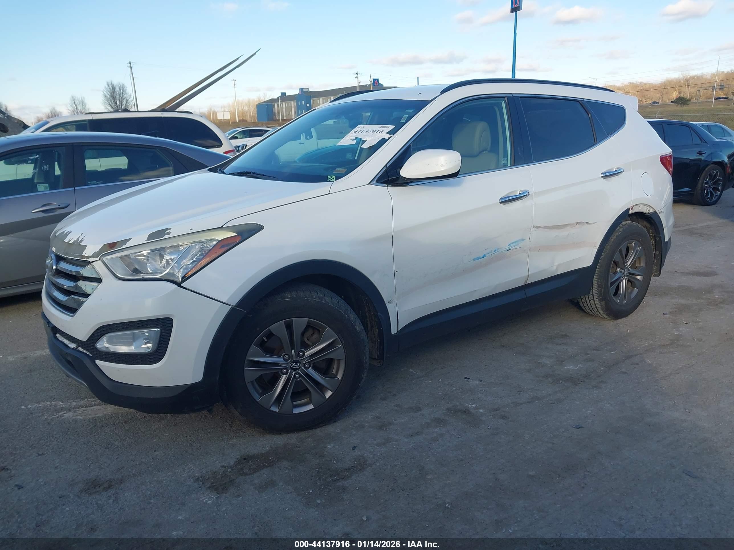 HYUNDAI SANTA image 2