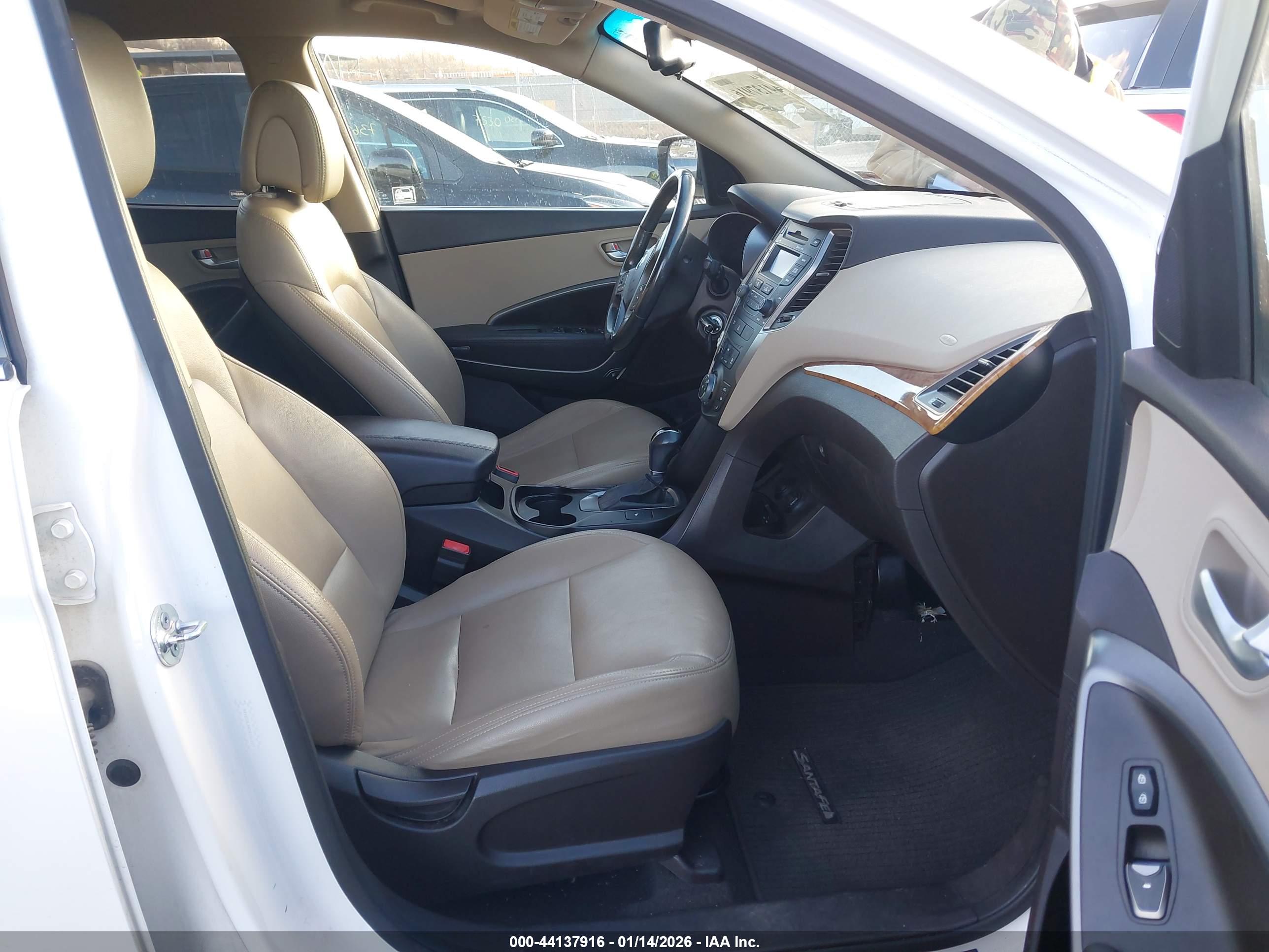 HYUNDAI SANTA image 5