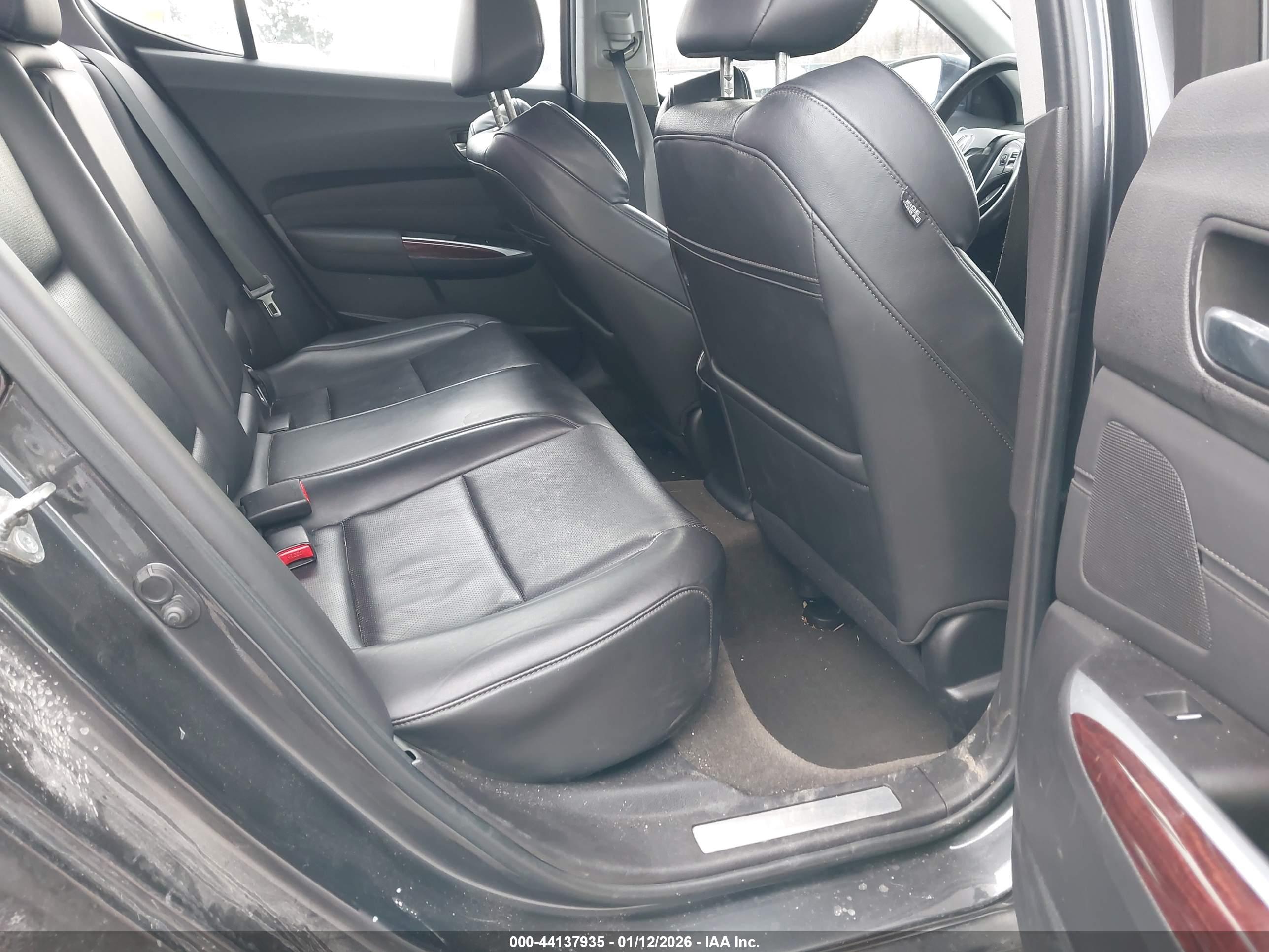 ACURA TLX image 8