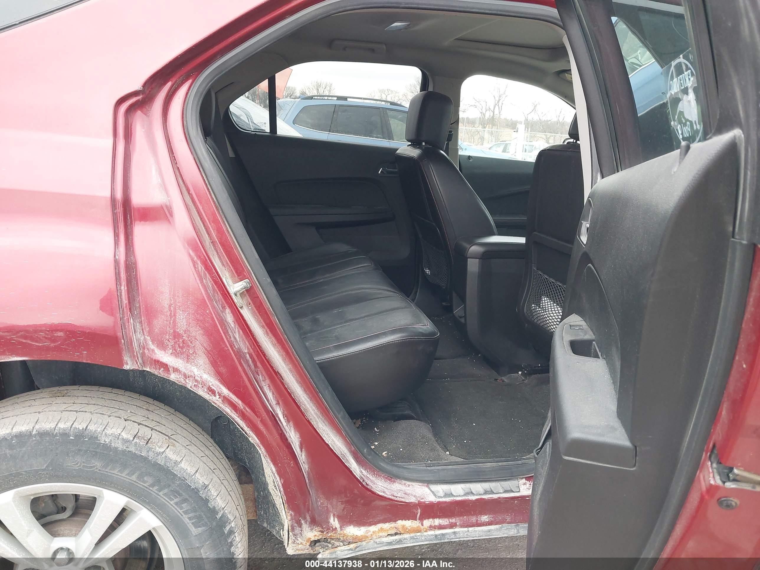 CHEVROLET EQUINOX image 8