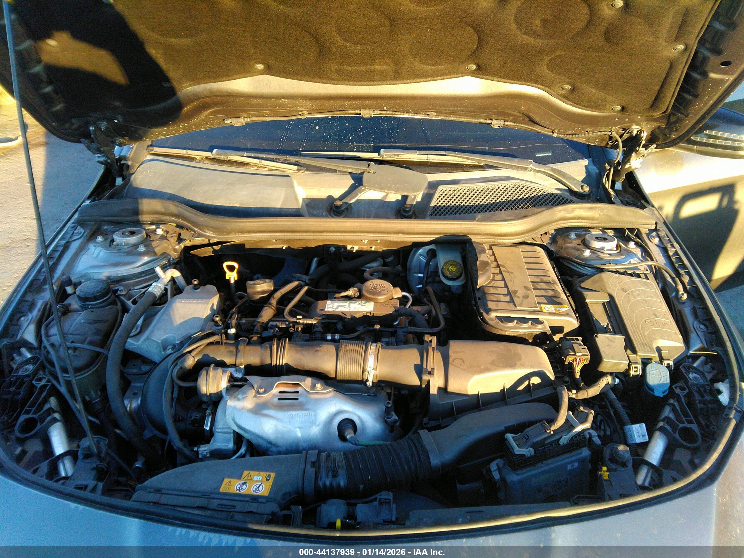 MERCEDES-BENZ CLA image 10
