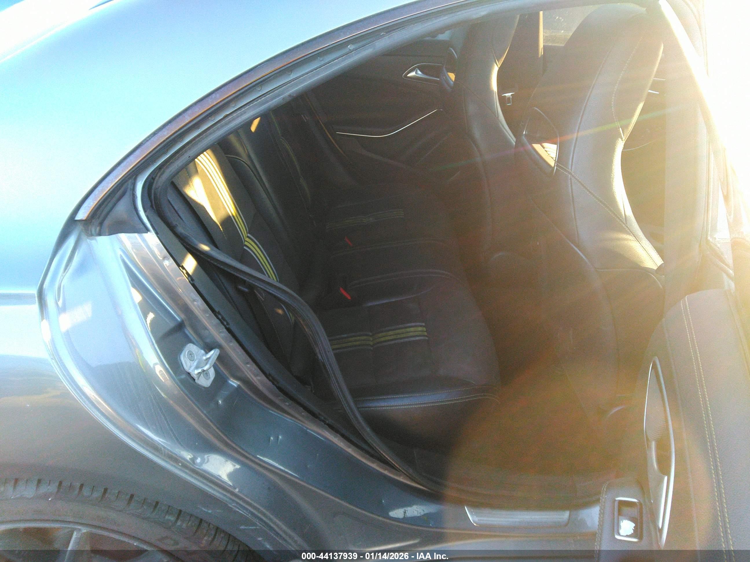 MERCEDES-BENZ CLA image 8