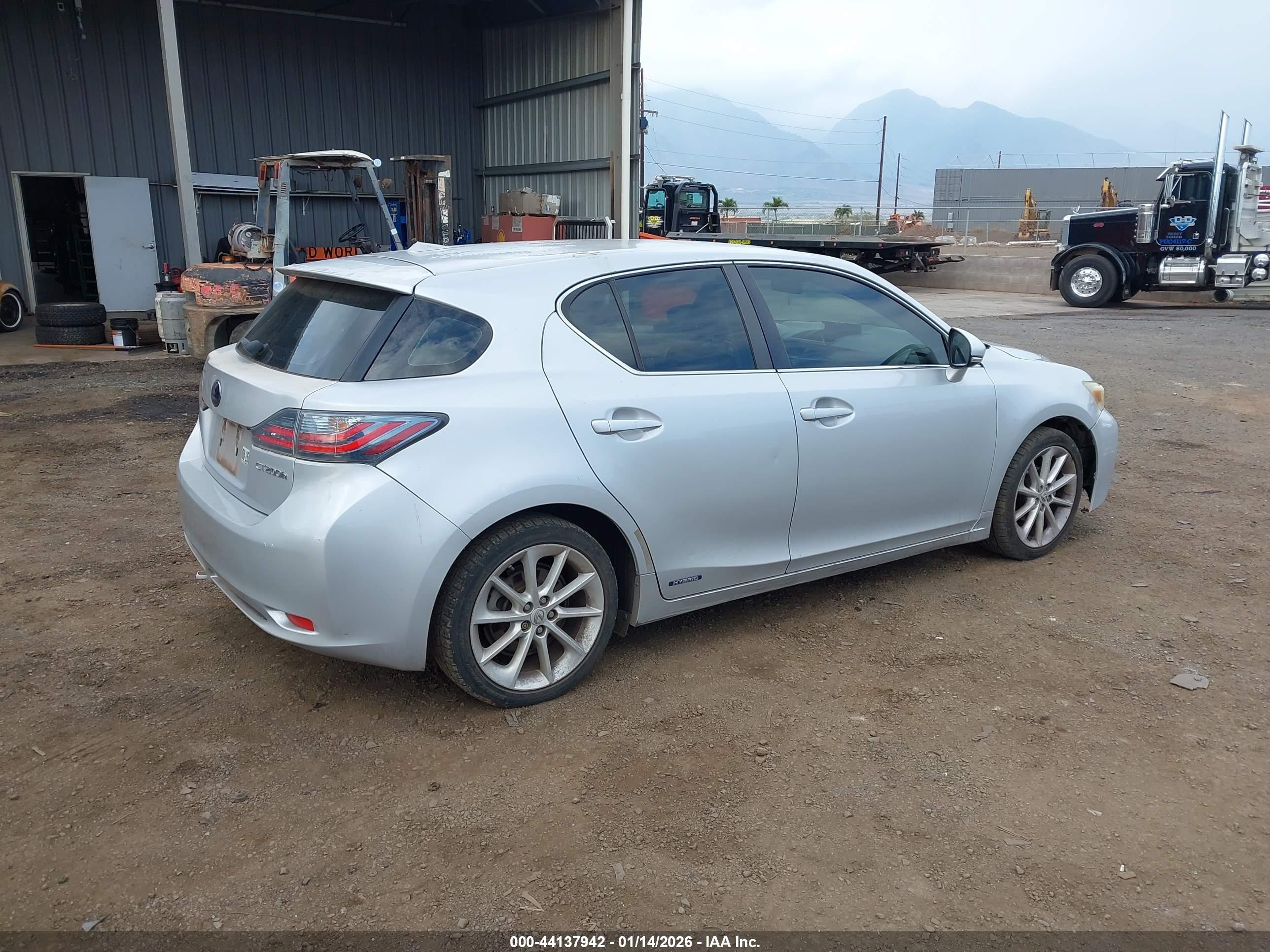 LEXUS CT image 4