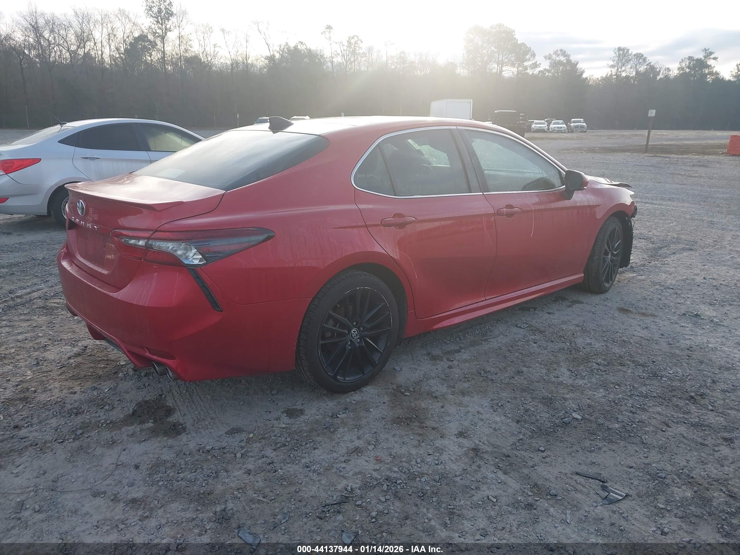 TOYOTA CAMRY image 4