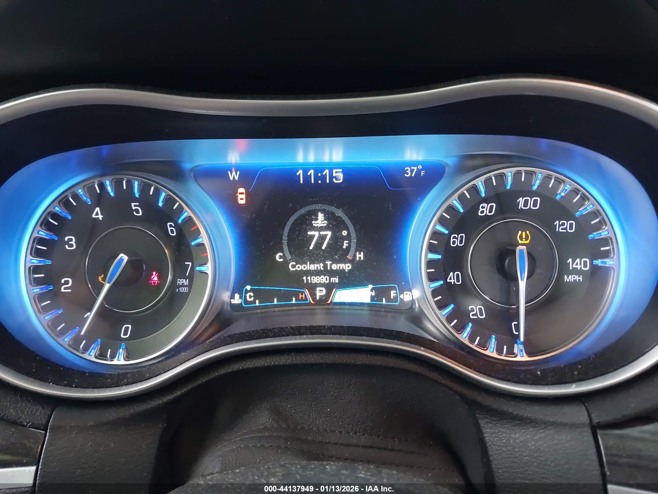 CHRYSLER 300 image 7