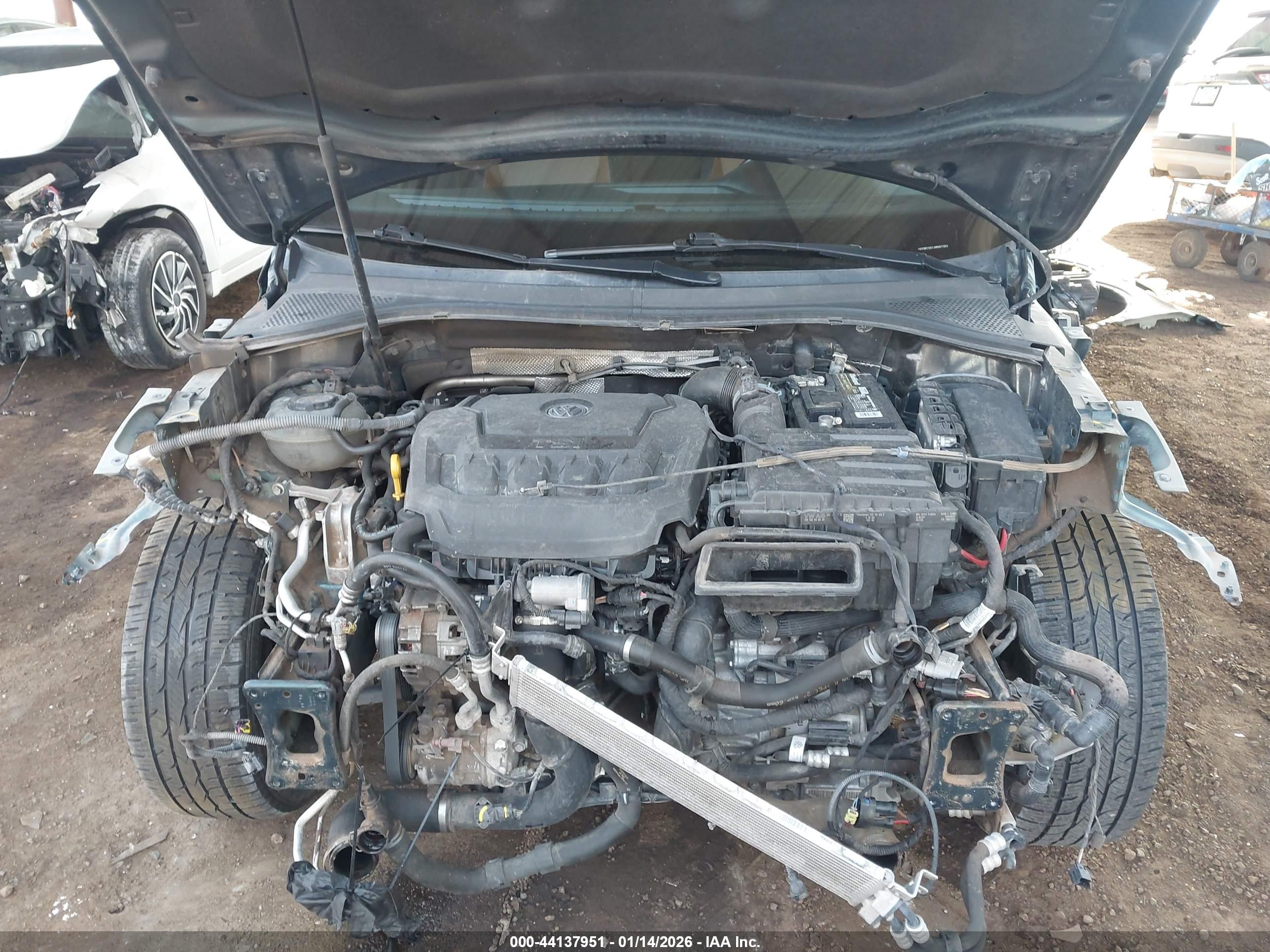 VOLKSWAGEN TIGUAN image 10