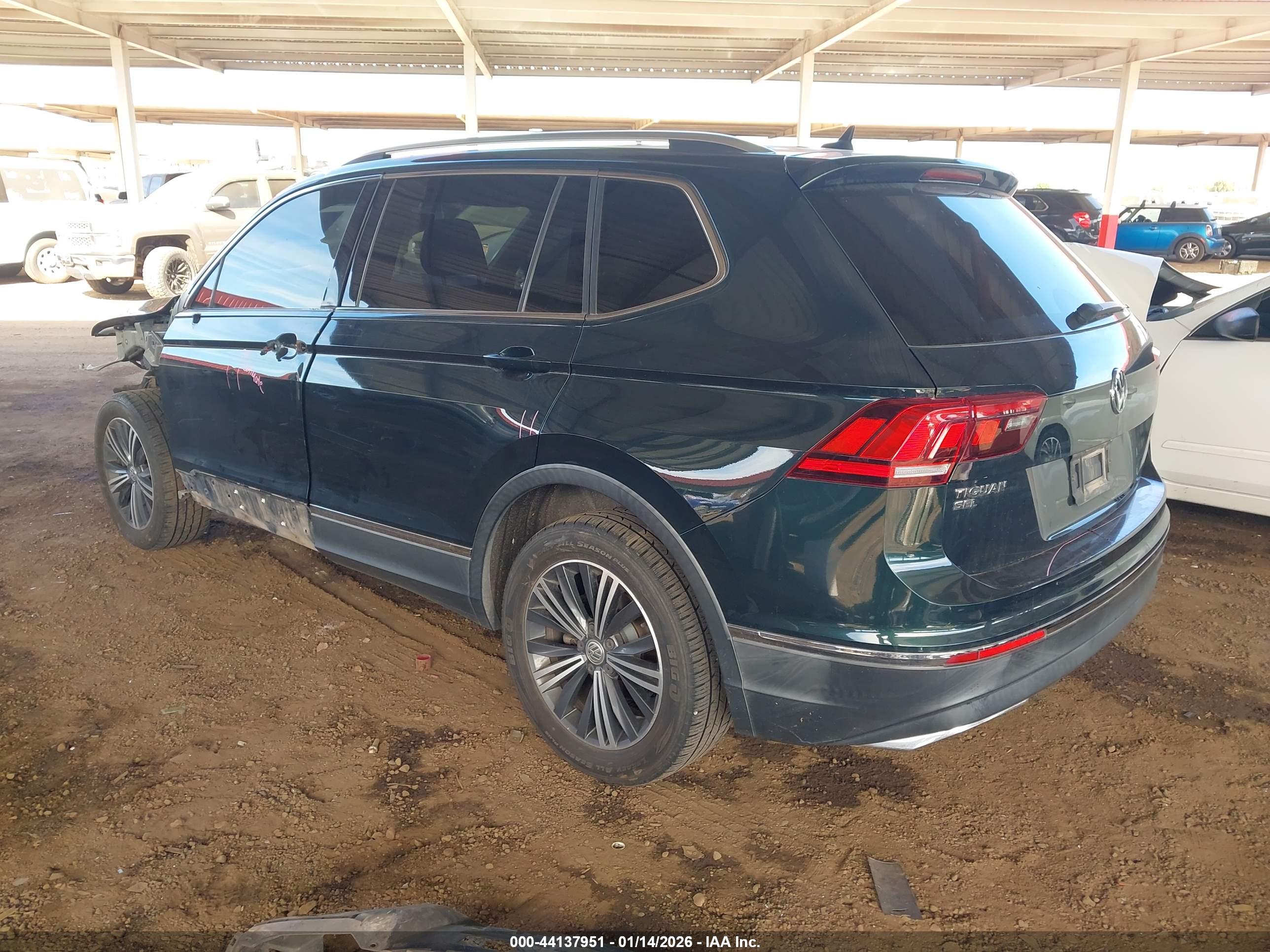 VOLKSWAGEN TIGUAN image 3
