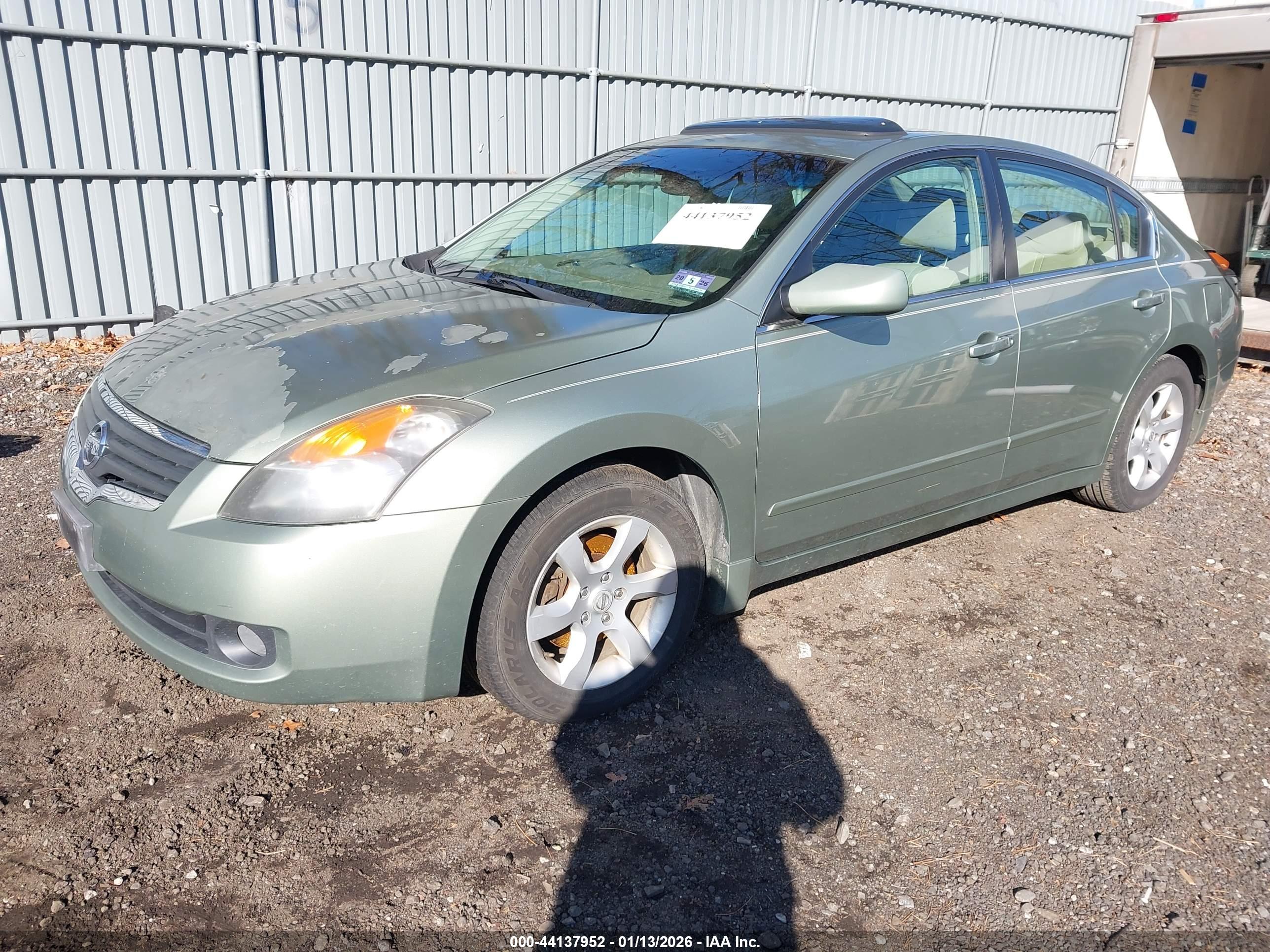 NISSAN ALTIMA image 2