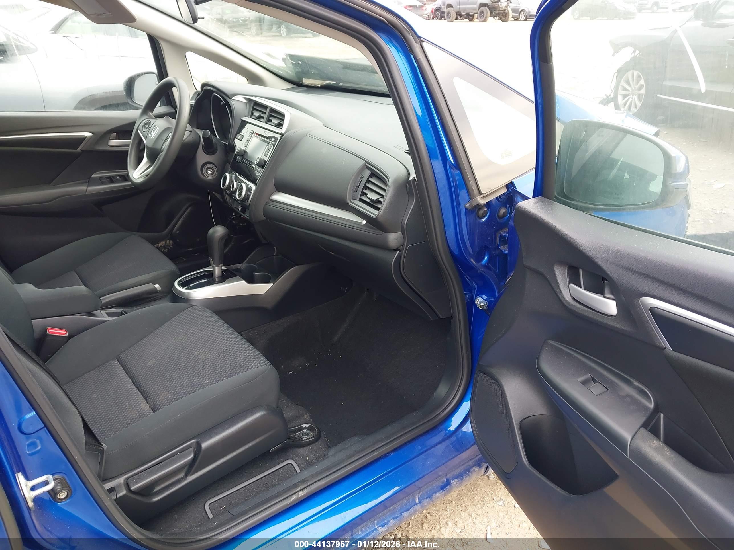 HONDA FIT image 5