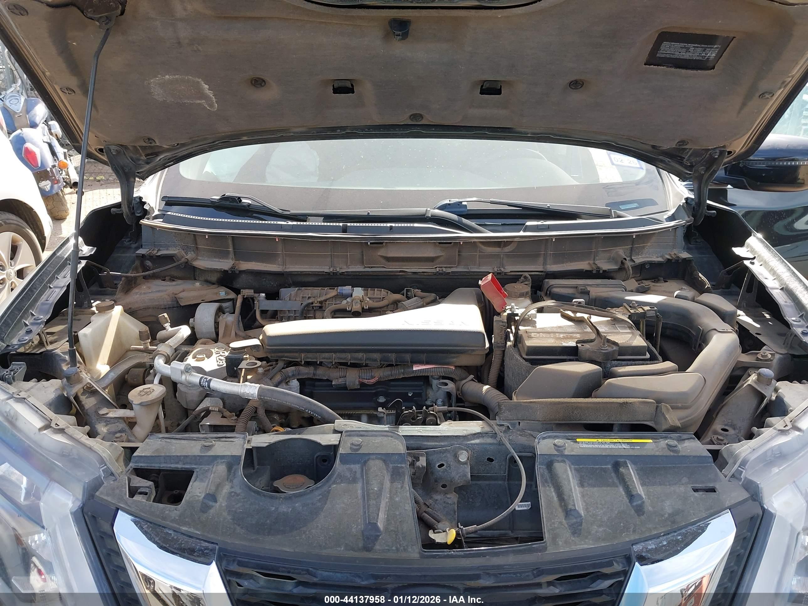 NISSAN ROGUE image 10