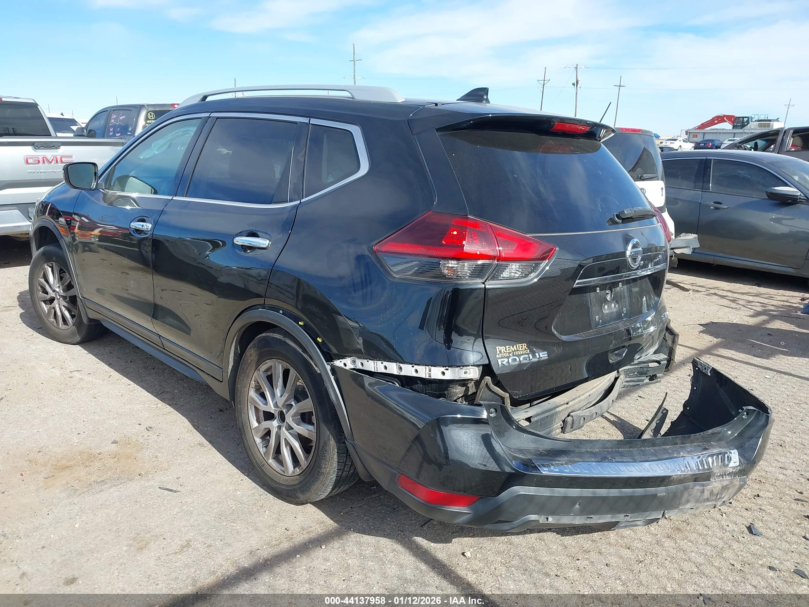 NISSAN ROGUE image 3