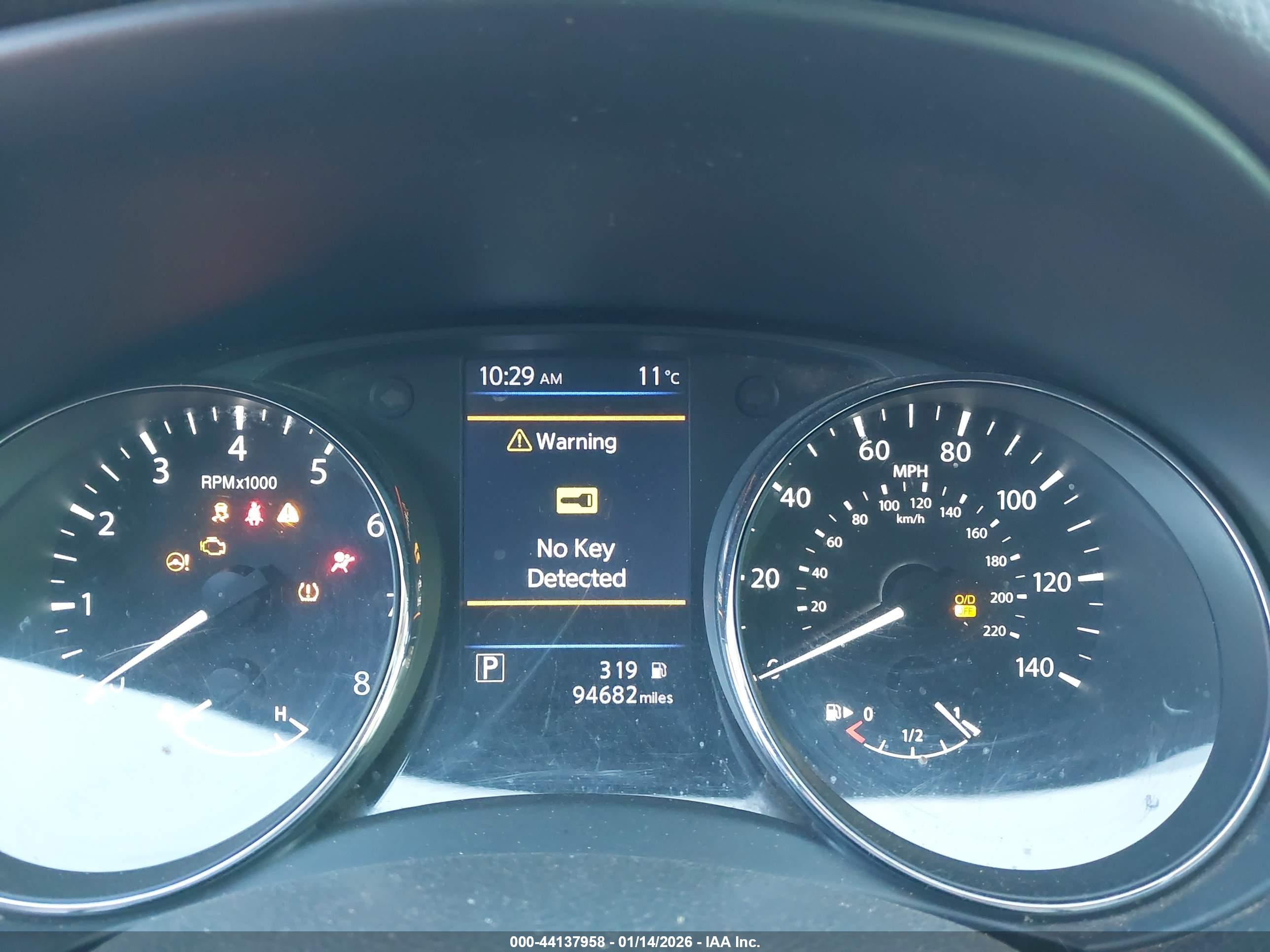 NISSAN ROGUE image 7