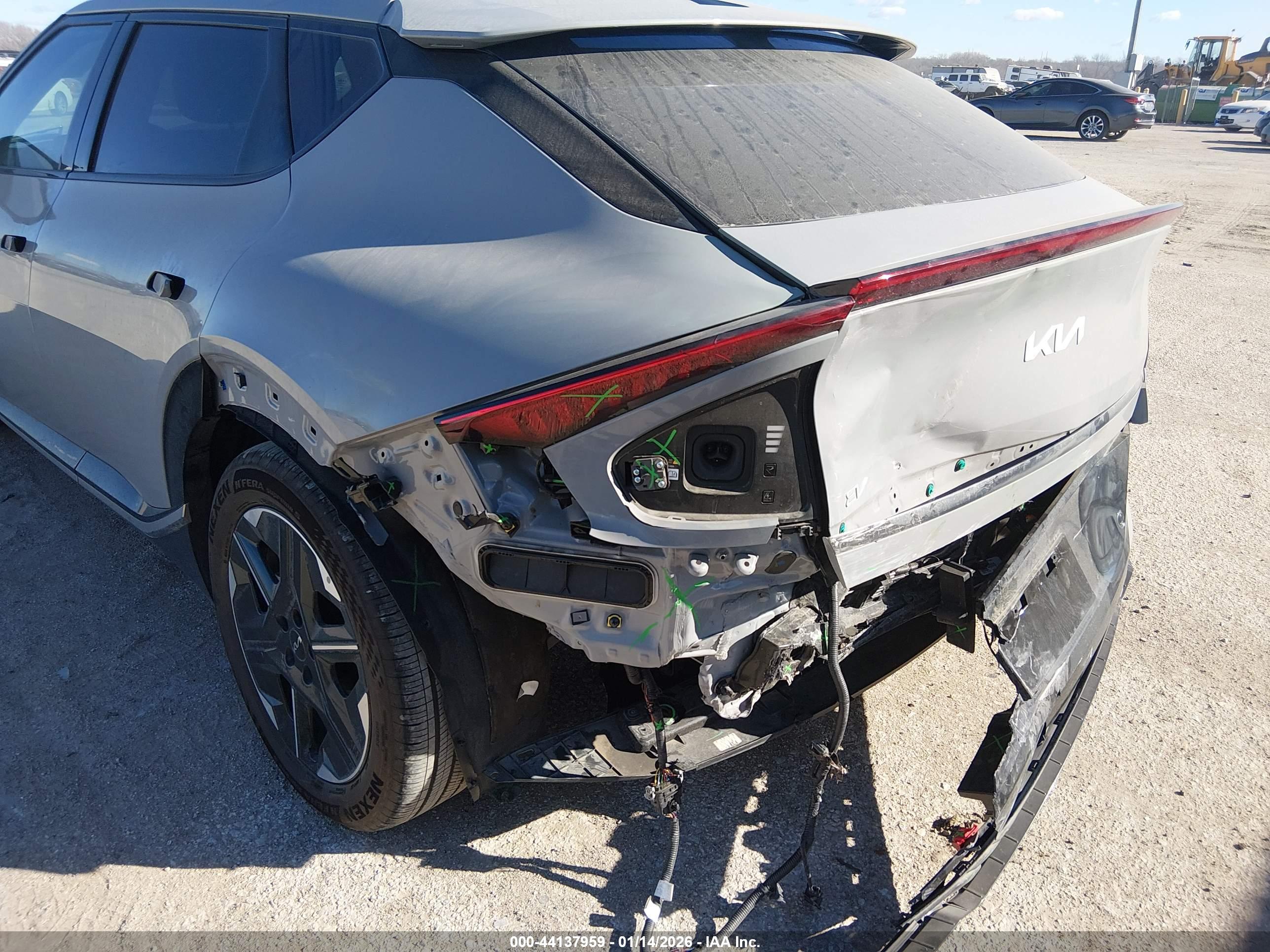 KIA EV6 image 6