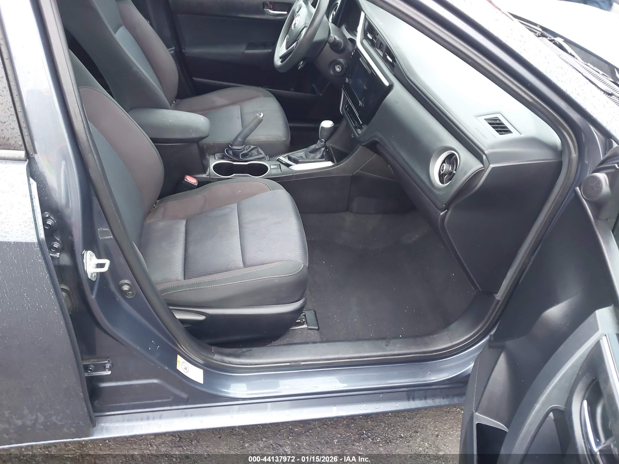 TOYOTA COROLLA image 5
