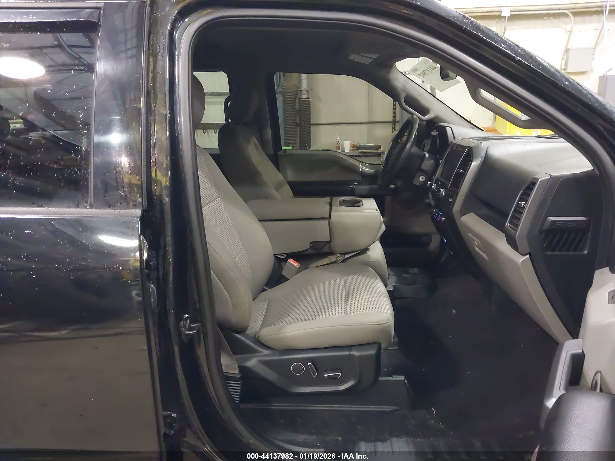 FORD F-150 image 5
