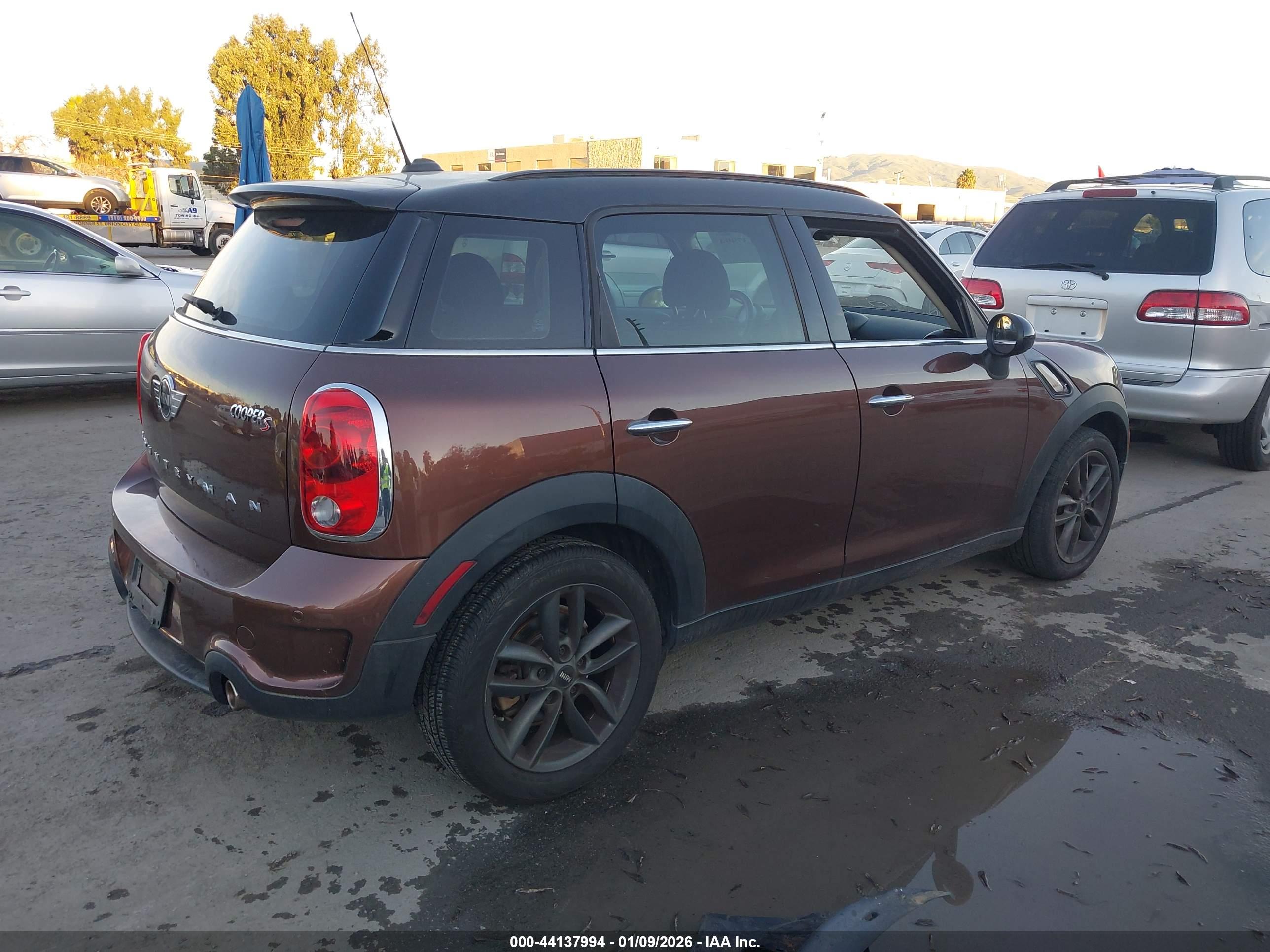 MINI COUNTRYMAN image 4