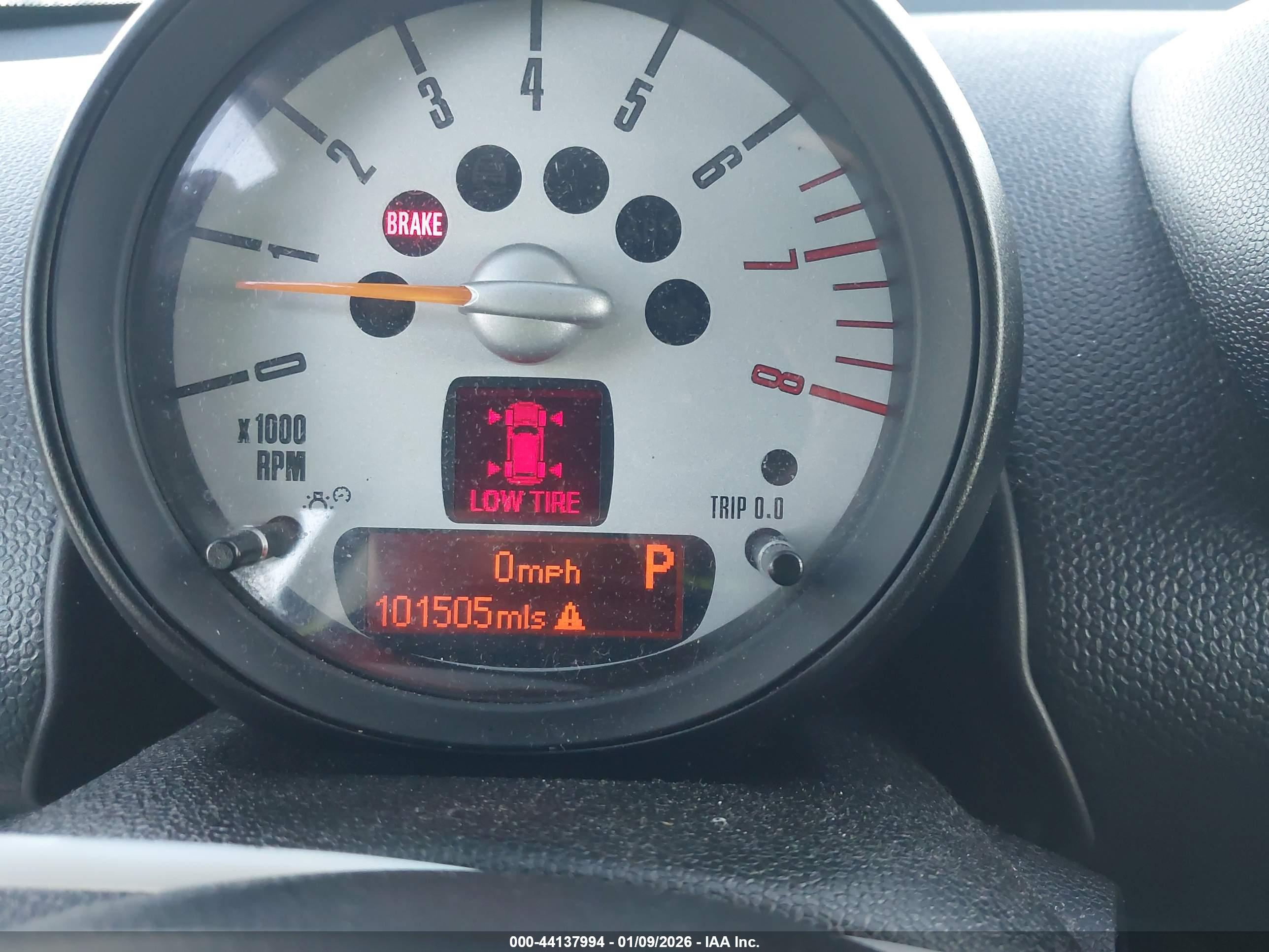 MINI COUNTRYMAN image 7