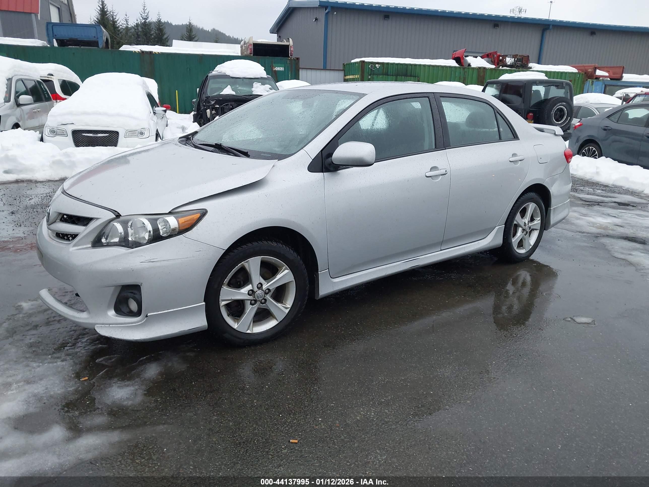 TOYOTA COROLLA image 2